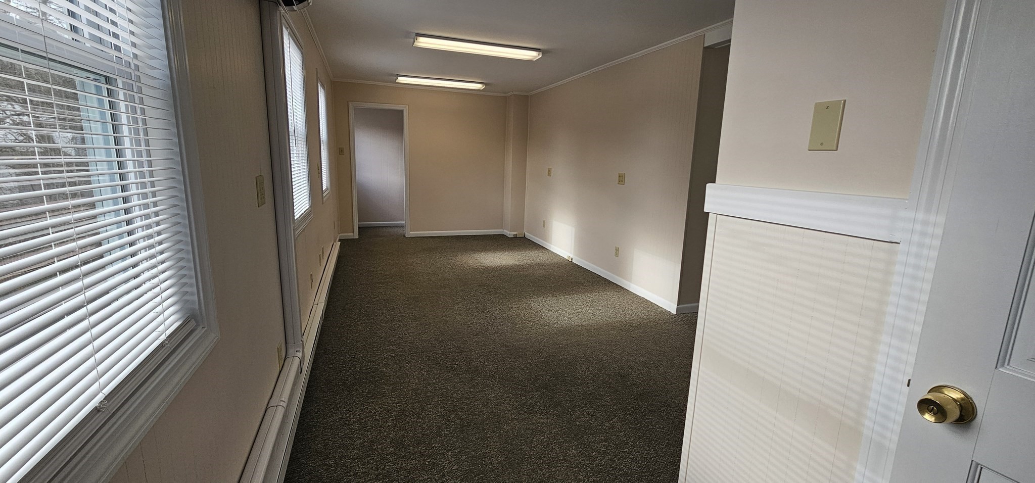 570 Newton St, South Hadley, MA 01075 - Image 10