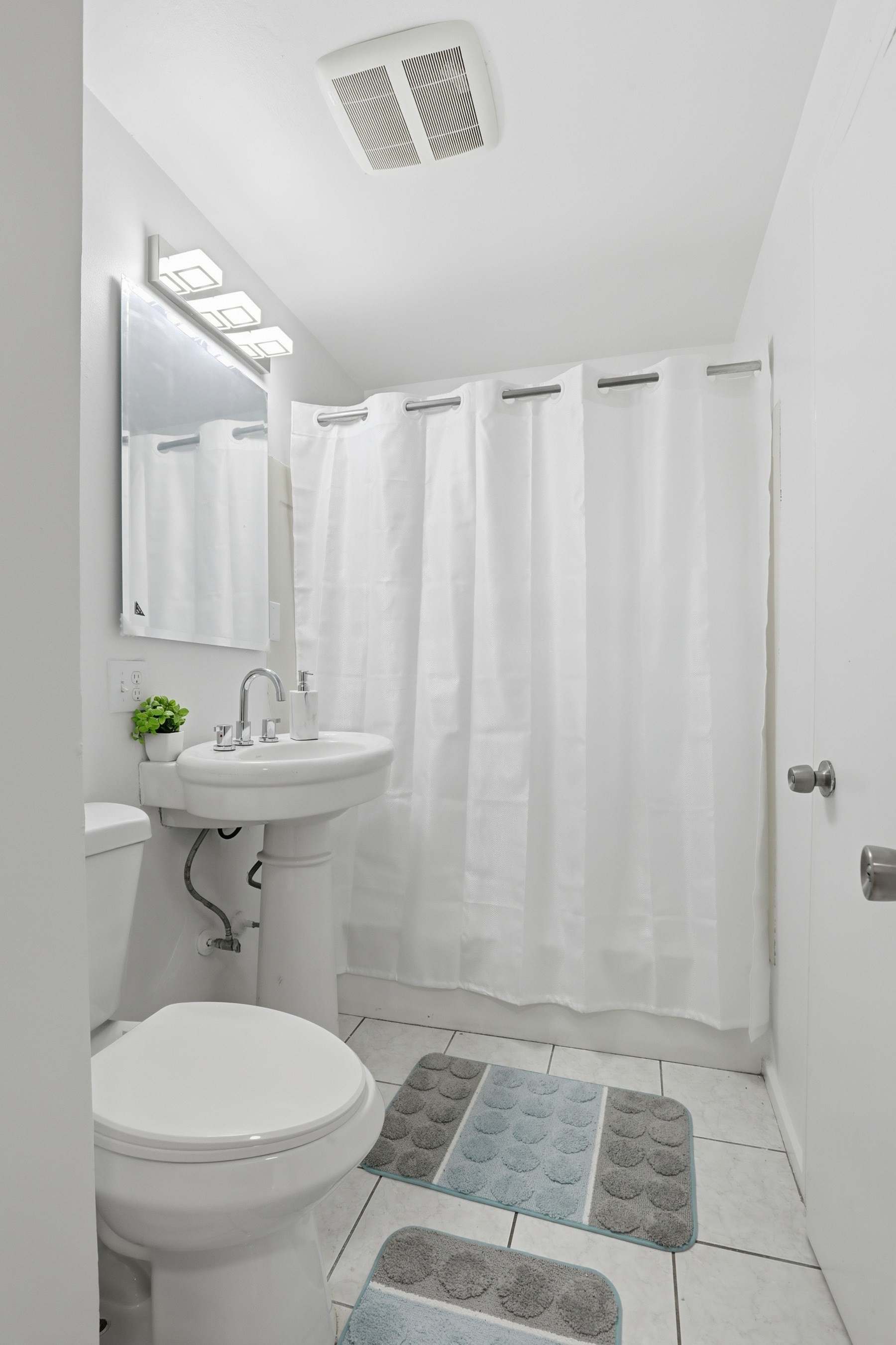 39 Phoebe Ave, Lowell, MA 01854 - Image 11