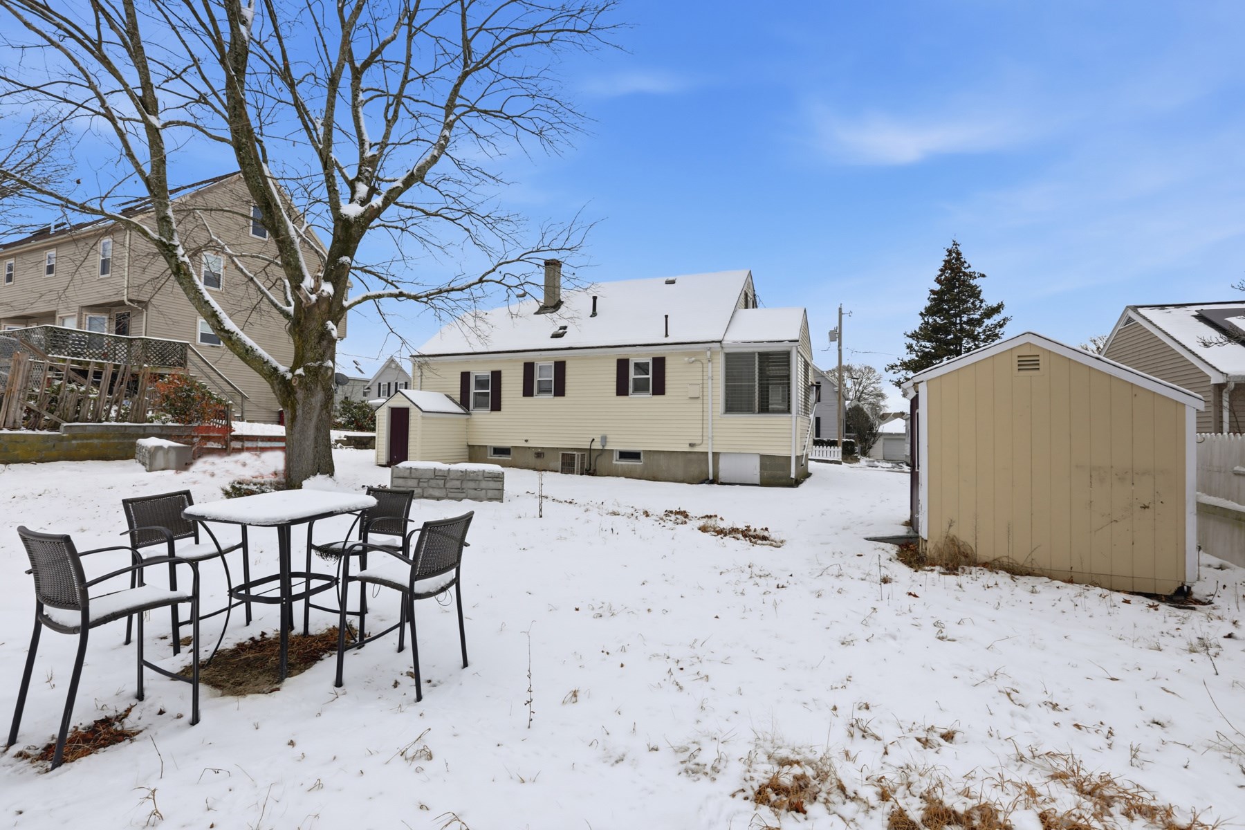 39 Phoebe Ave, Lowell, MA 01854 - Image 3