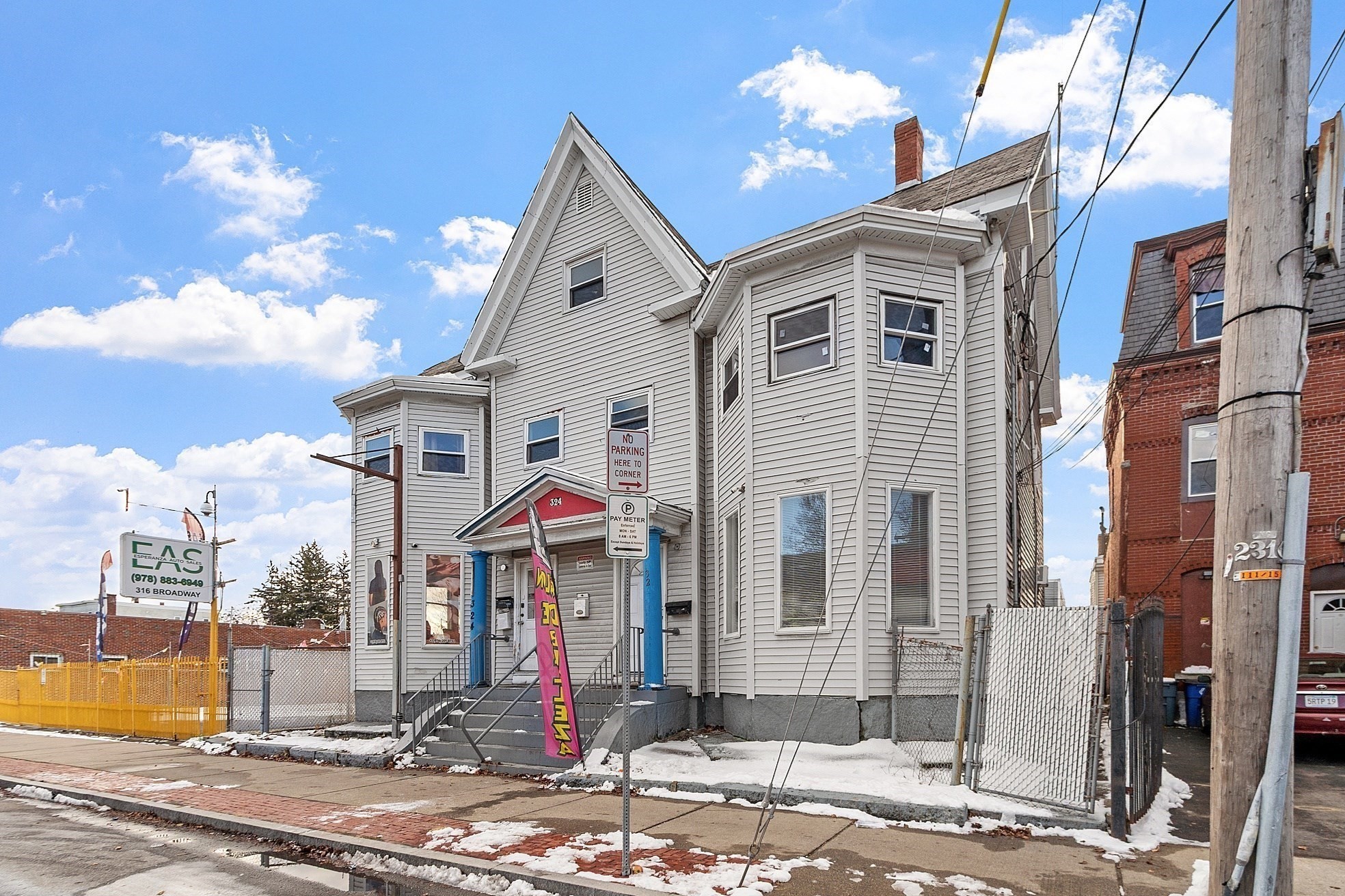 324 Broadway, Lawrence, MA 01841