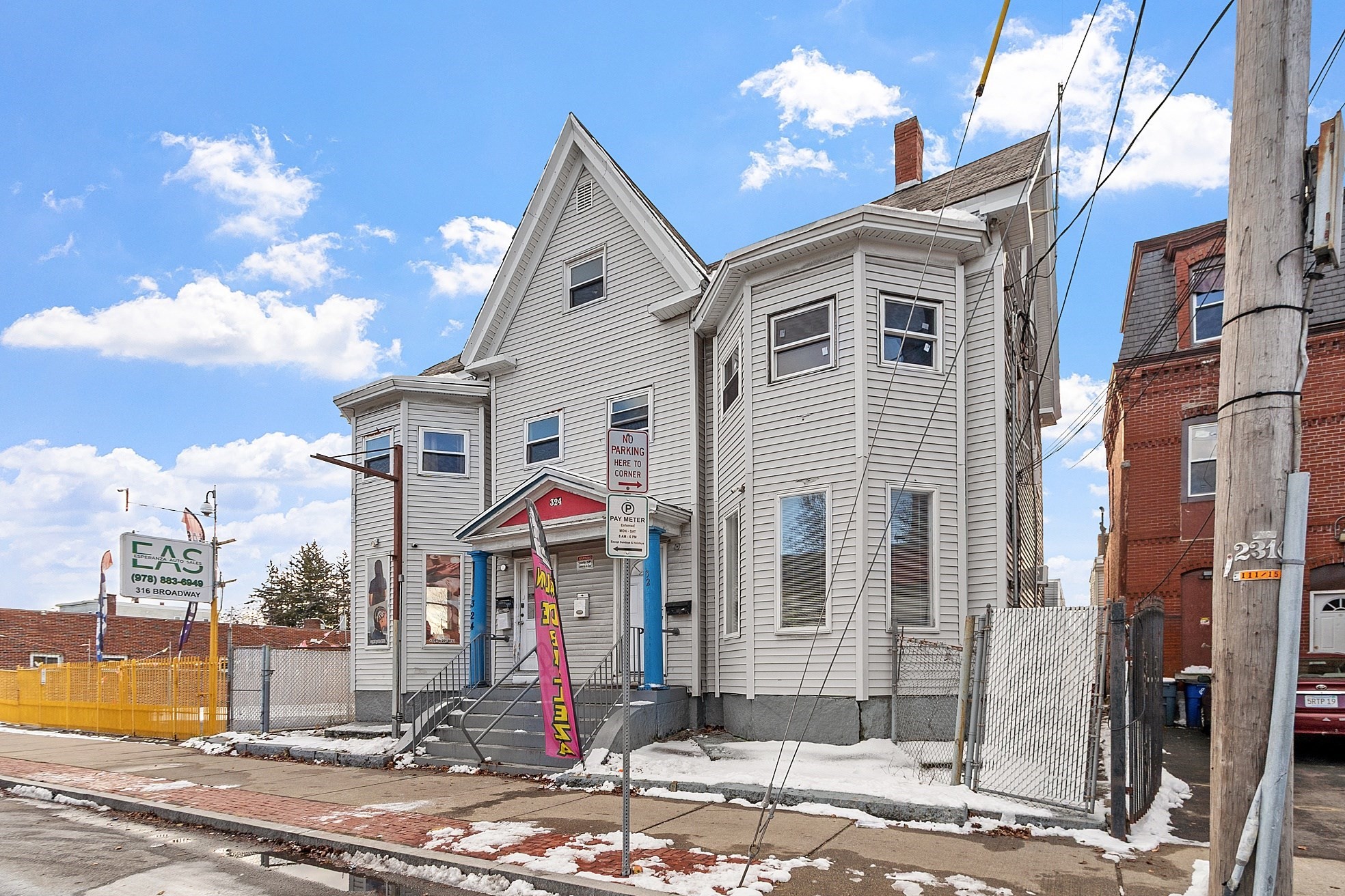 324 Broadway, Lawrence, MA 01841