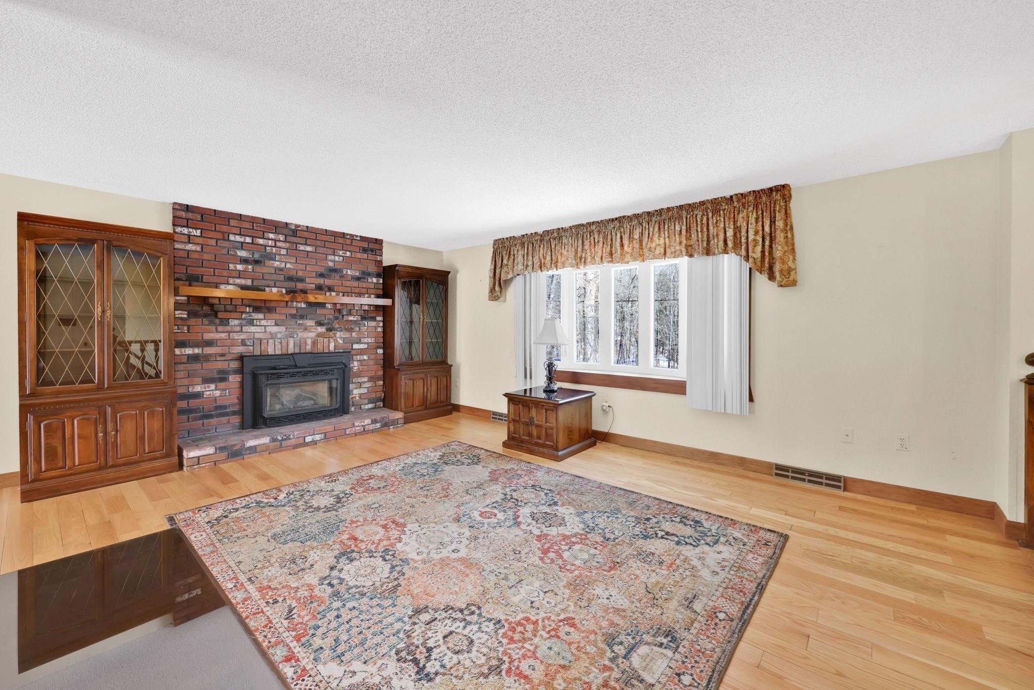 433 Ventura St, Ludlow, MA 01056 - Image 12