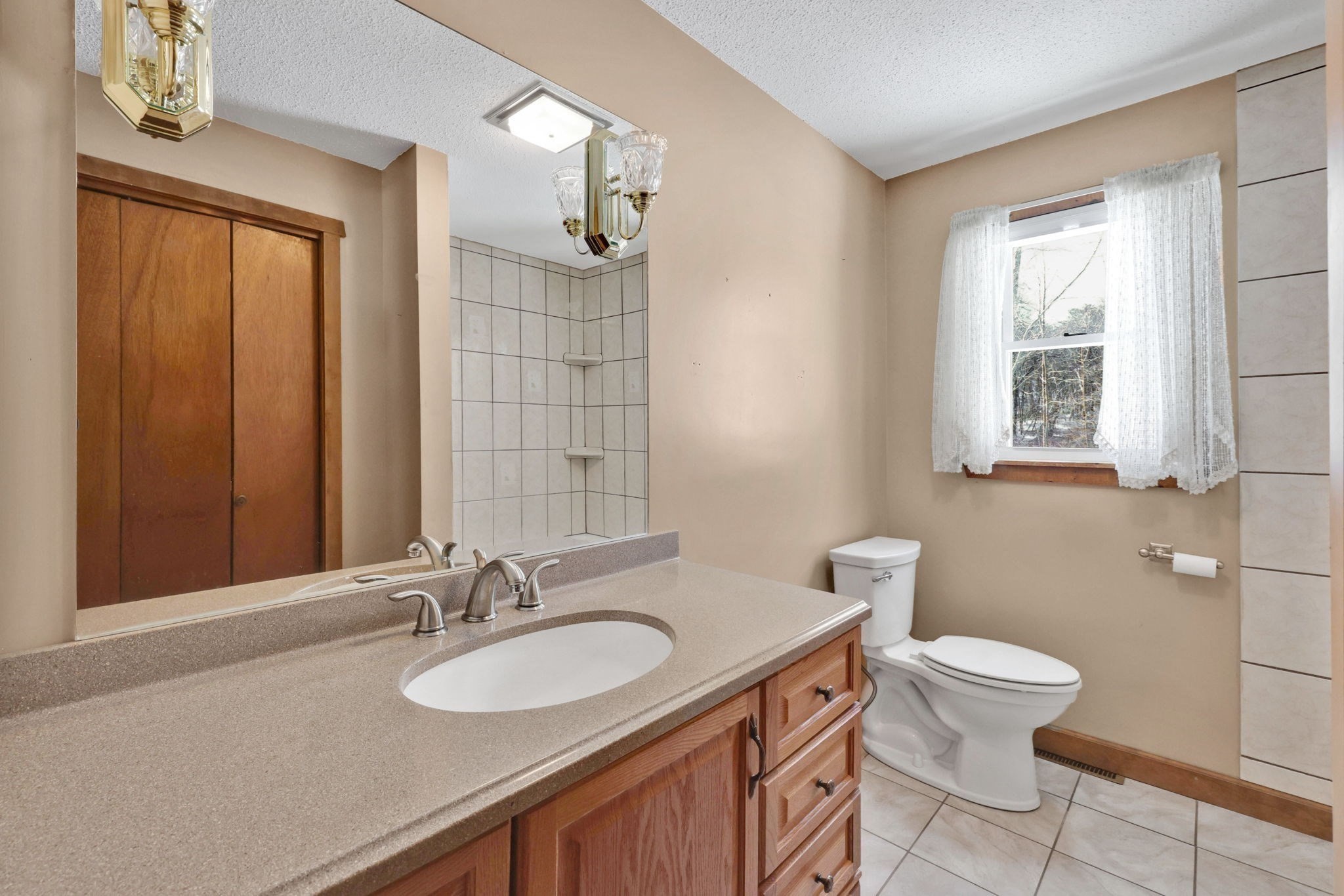 433 Ventura St, Ludlow, MA 01056 - Image 13