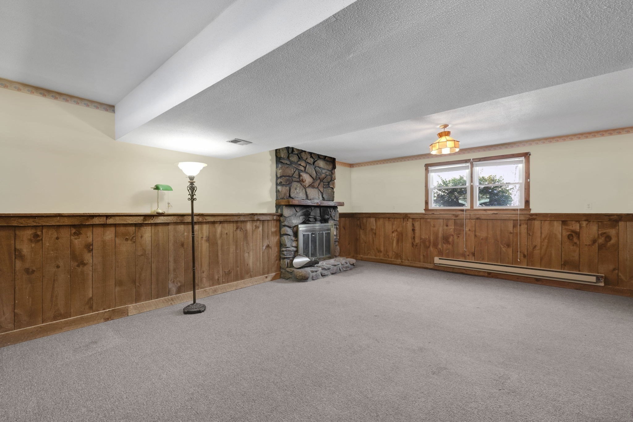 433 Ventura St, Ludlow, MA 01056 - Image 25