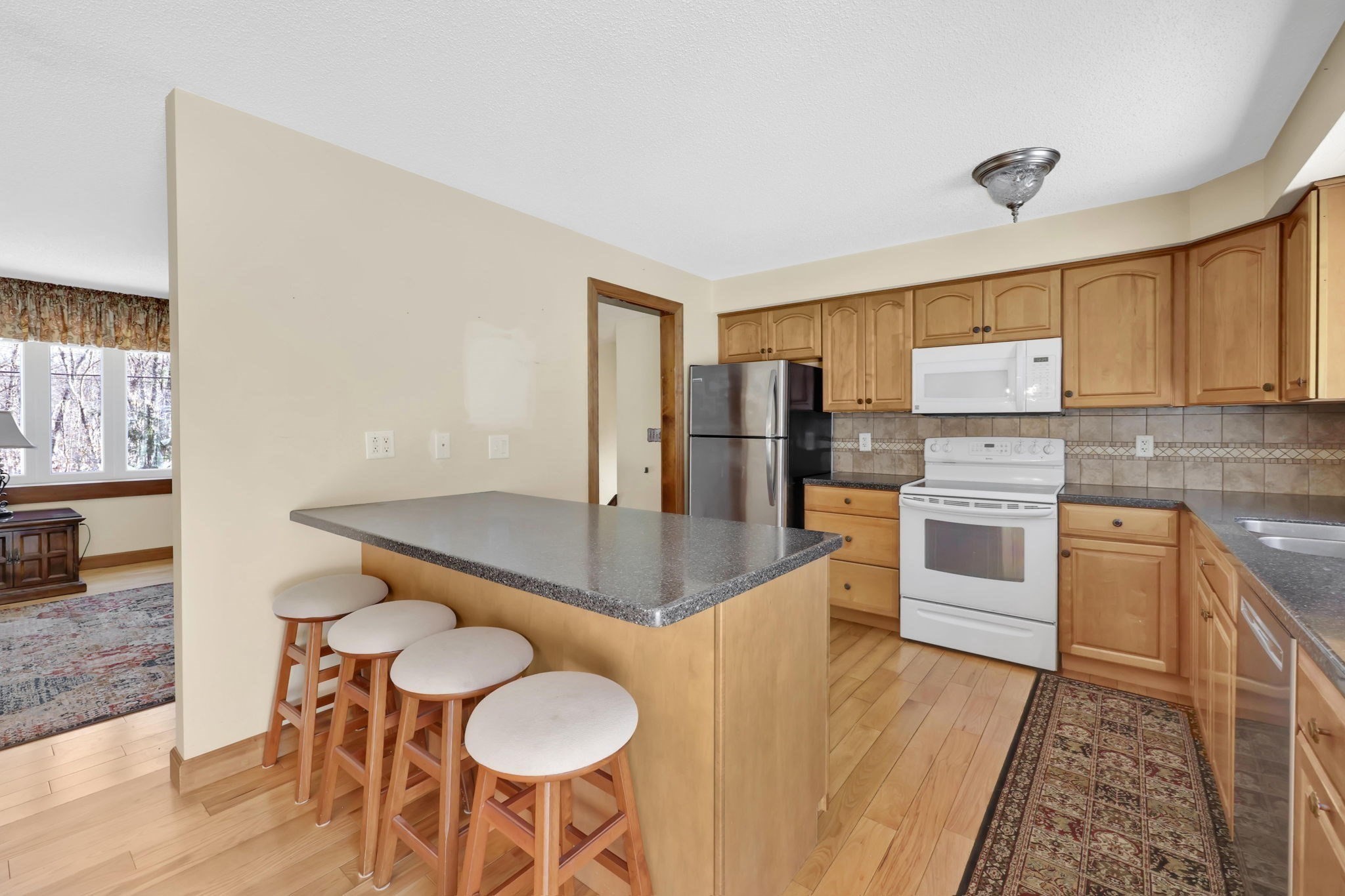 433 Ventura St, Ludlow, MA 01056 - Image 4