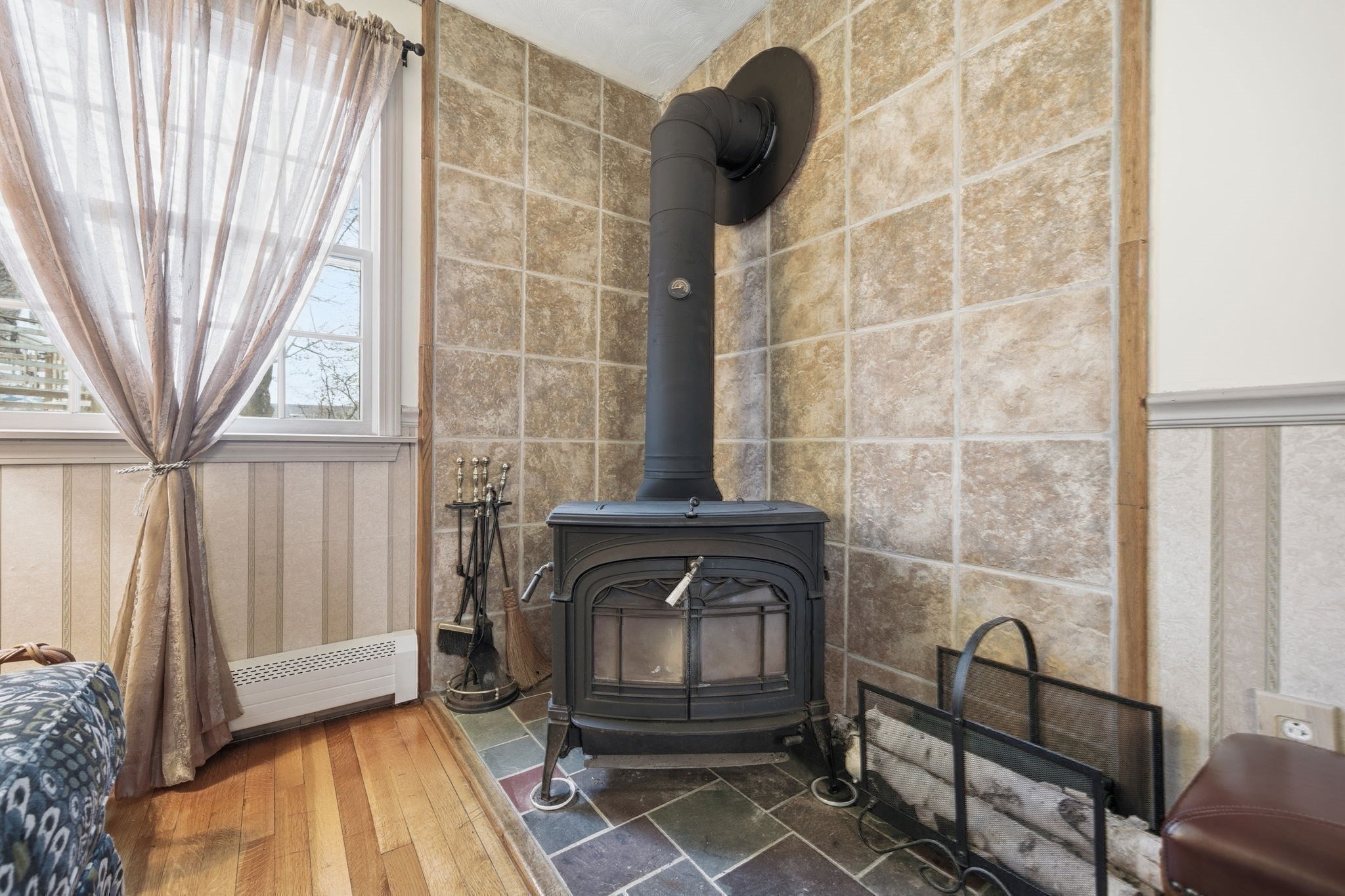 4 Laurel Street, Woburn, MA 01801 - Image 16