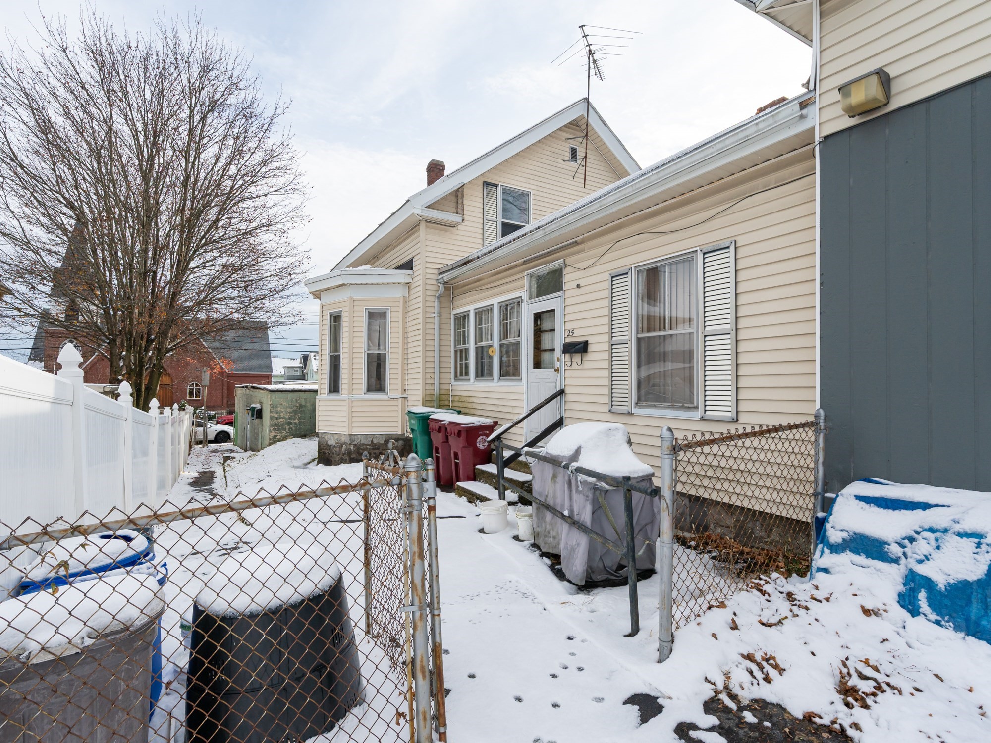525 Chelmsford St, Lowell, MA 01851 - Image 3