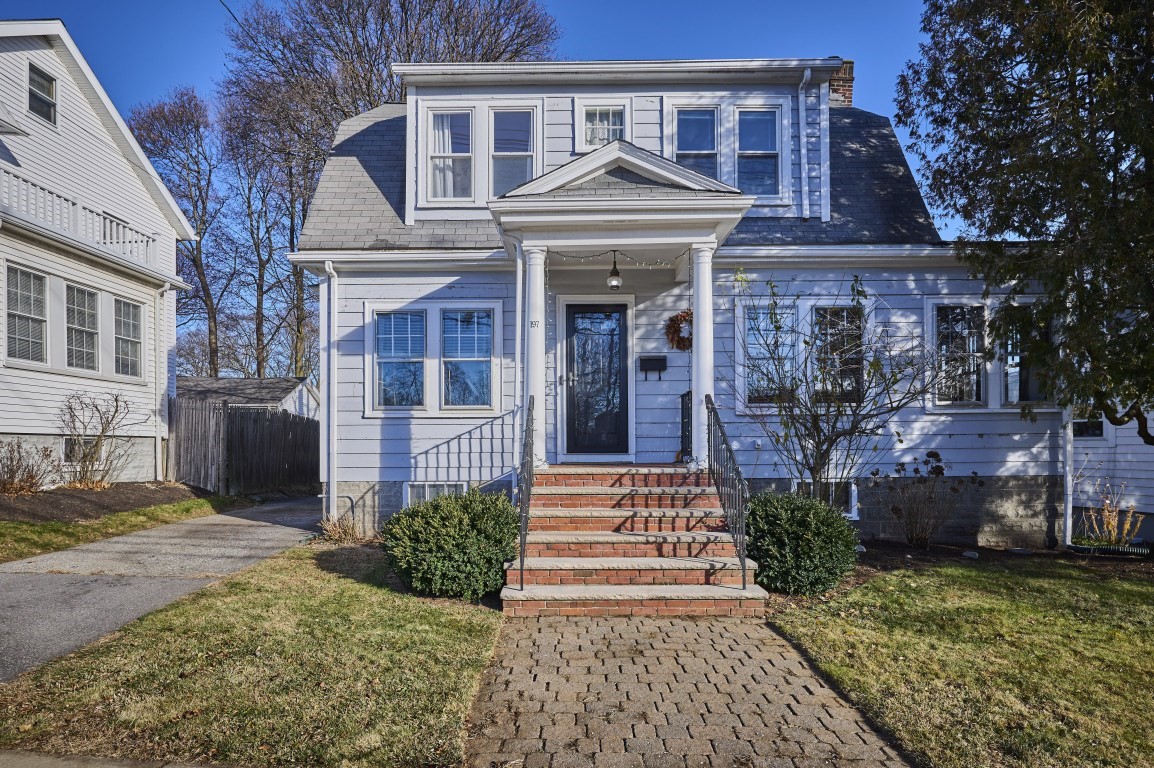 197 Governors Ave, Medford, MA 02155