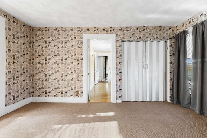 16 Hollingsworth St, Lynn, MA 01902 - Image 23