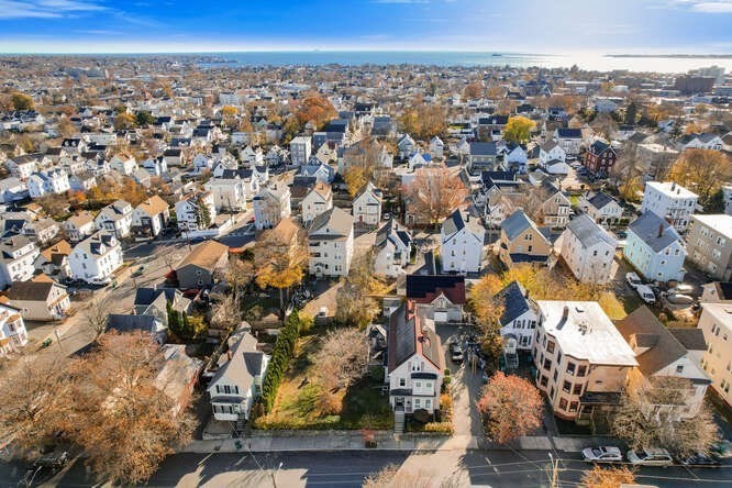 16 Hollingsworth St, Lynn, MA 01902 - Image 37