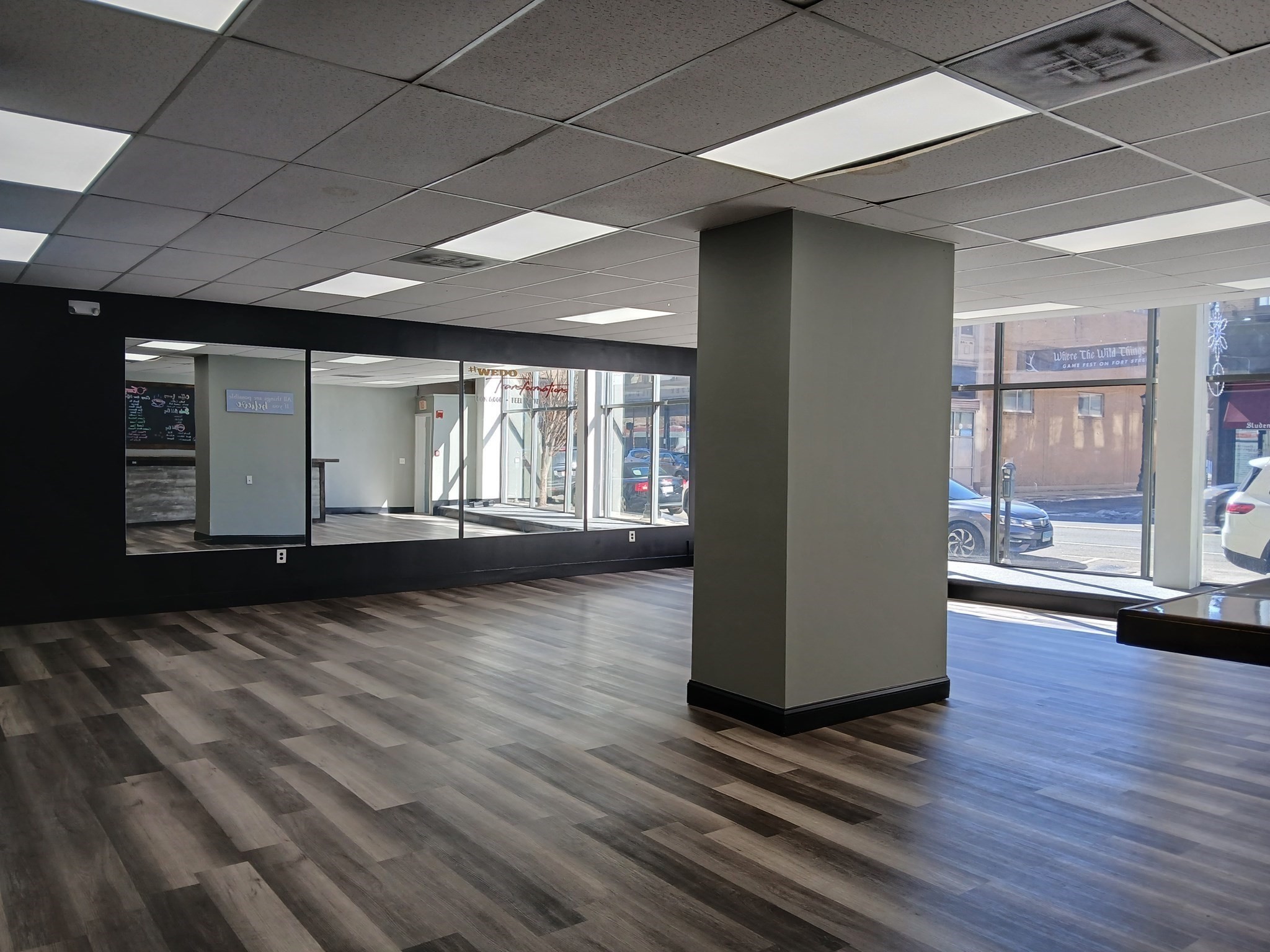 1611 Main Street, Springfield, MA 01103 - Image 1