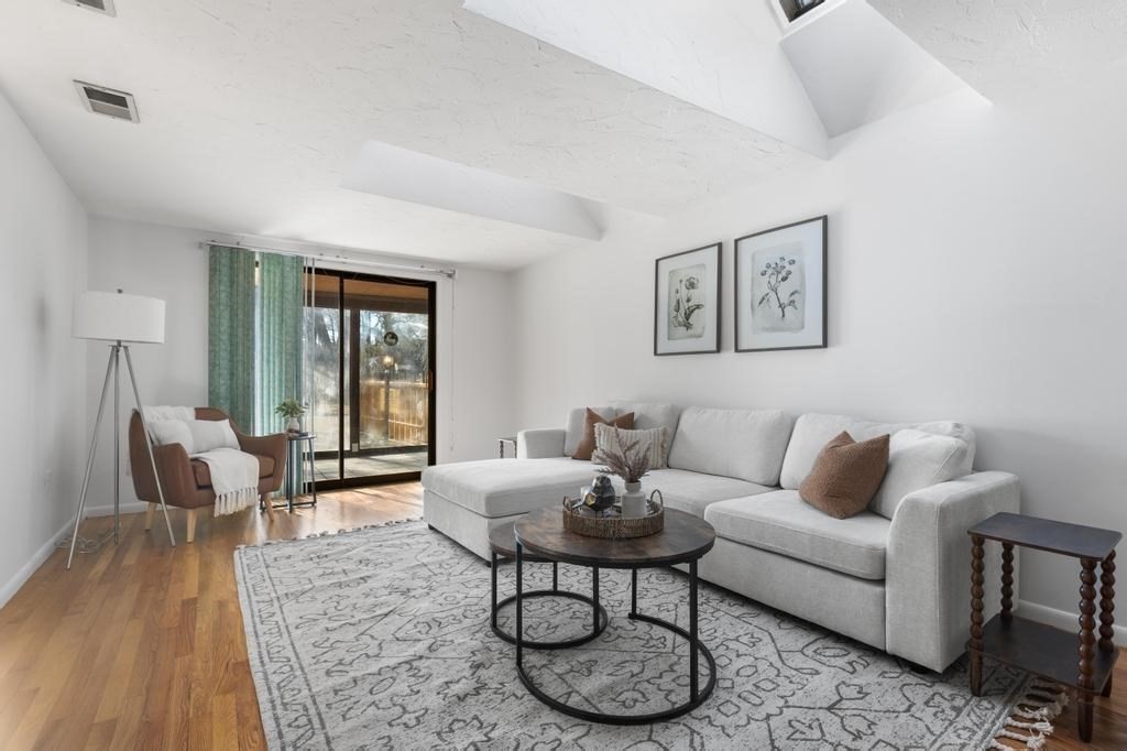 51 Himoor Cir, Randolph, MA 02368 - Image 6