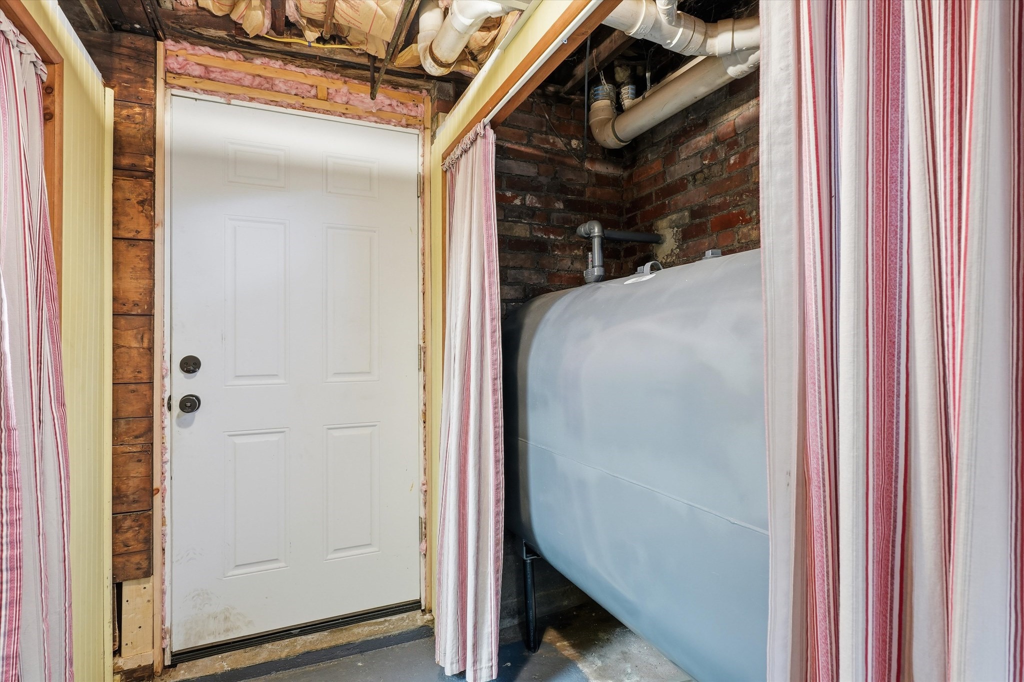 293 Pine St, Gardner, MA 01440 - Image 39