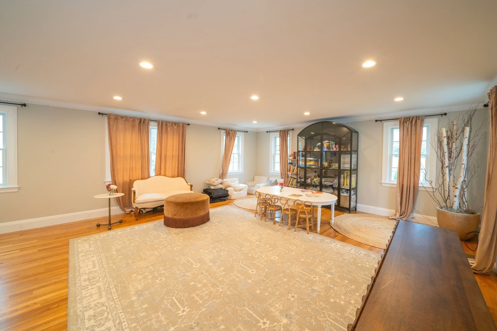 642 Centre St, Newton, MA 02458 - Image 15