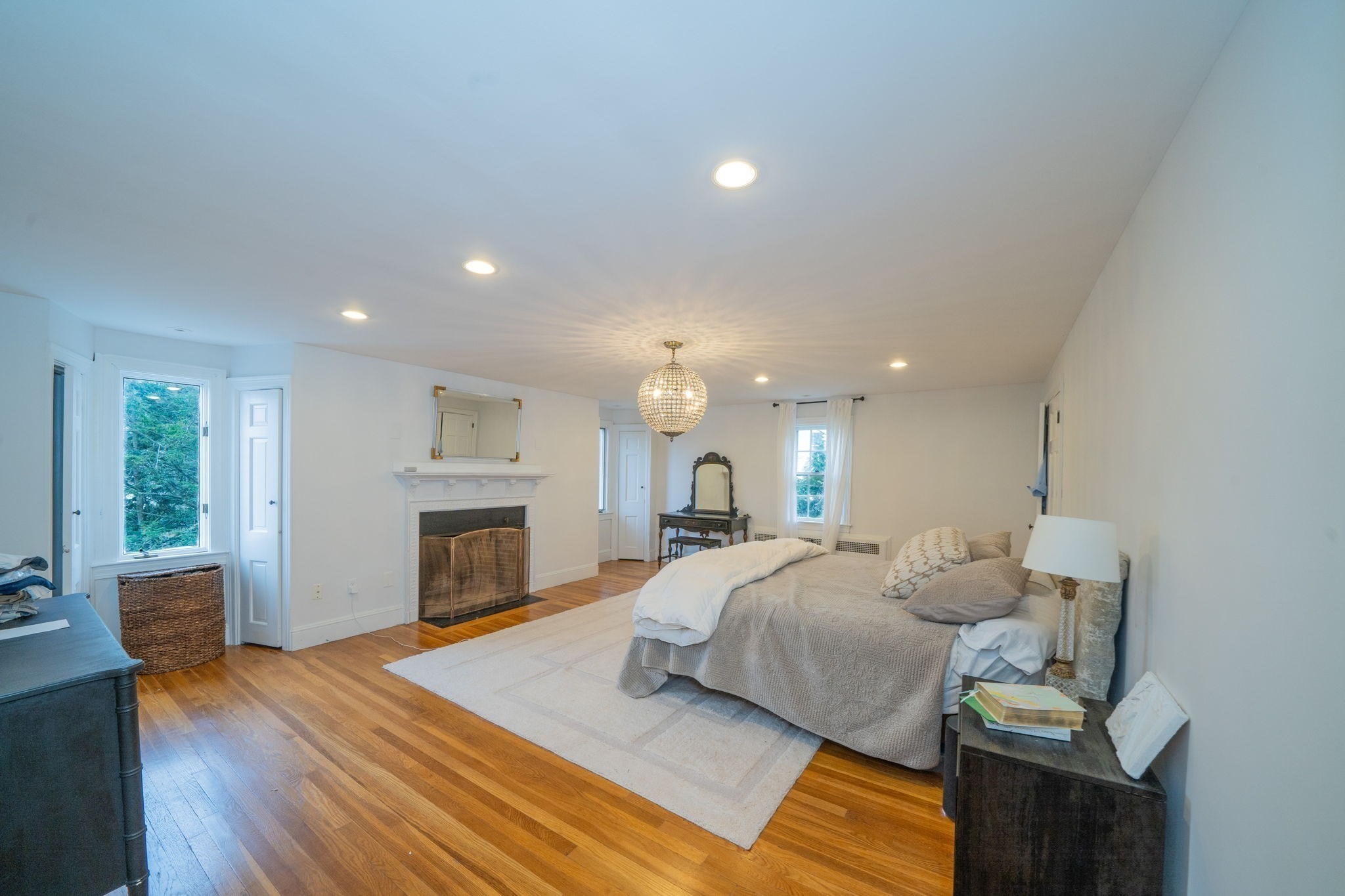 642 Centre St, Newton, MA 02458 - Image 25