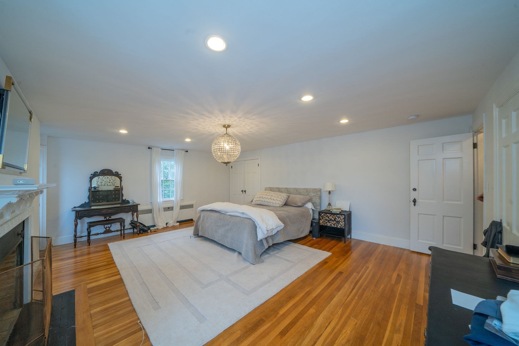 642 Centre St, Newton, MA 02458 - Image 27