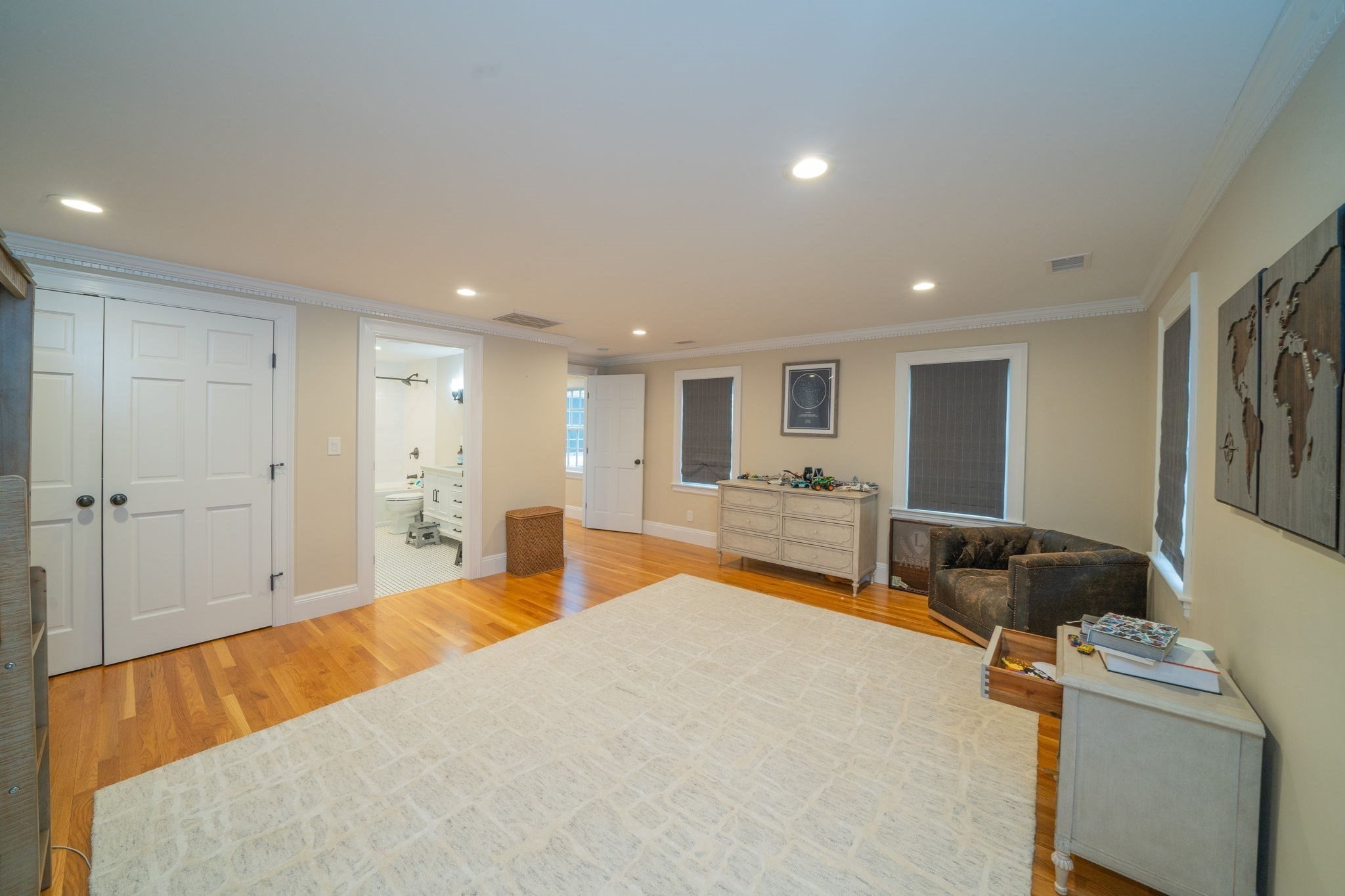 642 Centre St, Newton, MA 02458 - Image 34