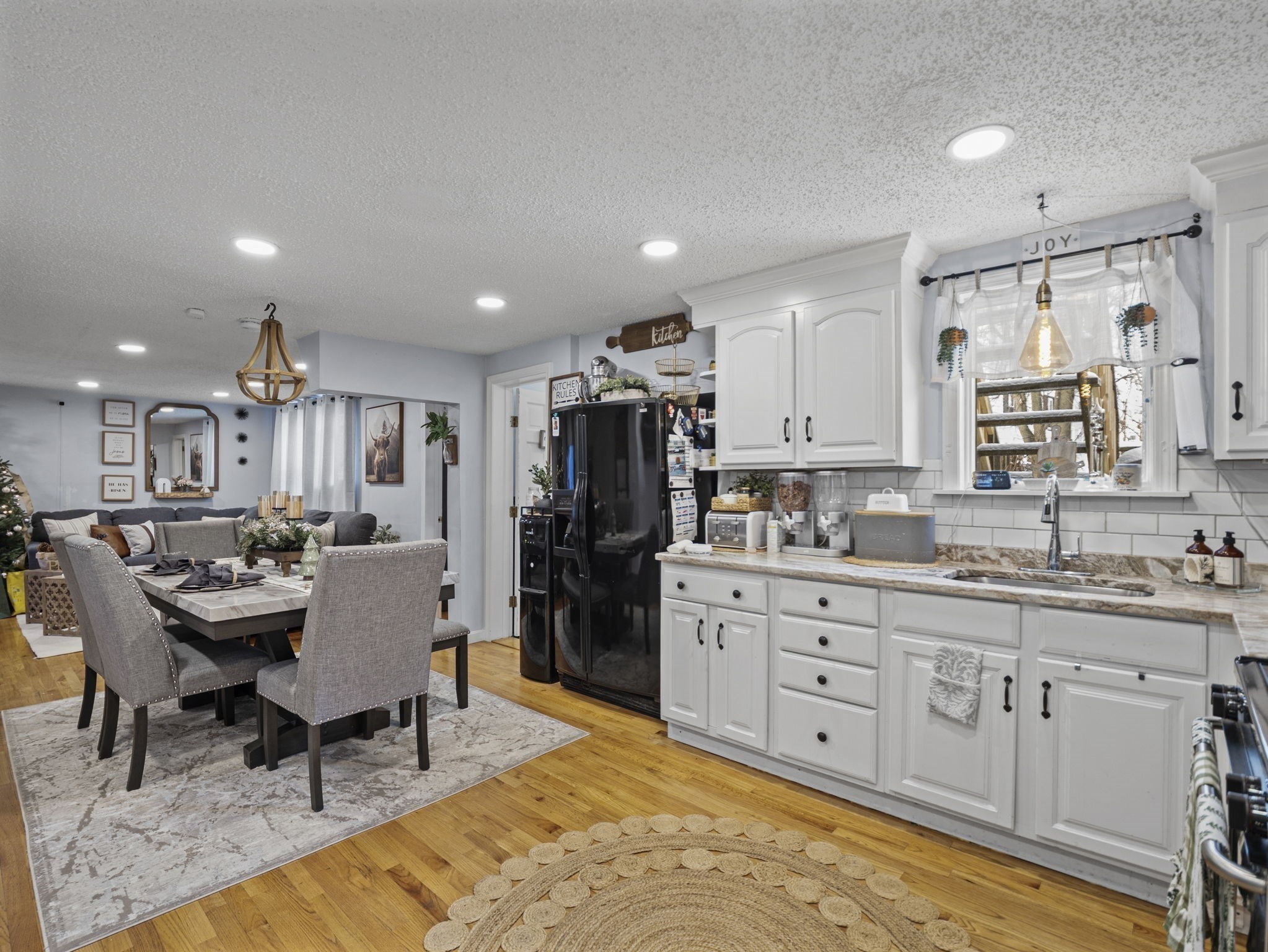 8 Clarks Ct, Lowell, MA 01852 - Image 6