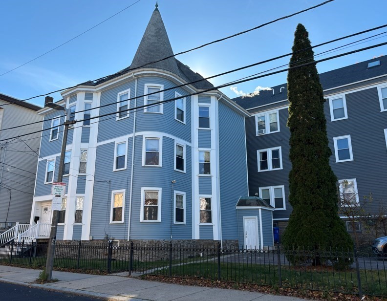 91 Calumet, Boston - Mission Hill, MA 02120