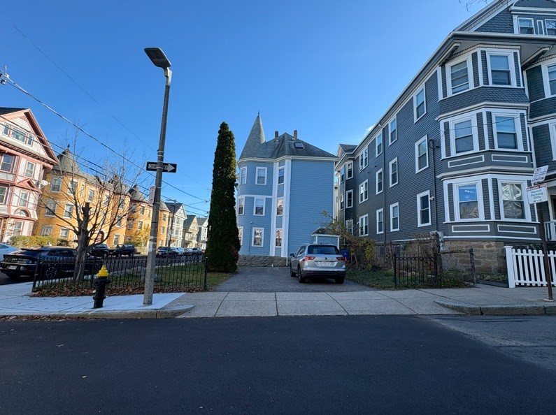 91 Calumet, Mission Hill, Boston, MA 02120 - Image 3