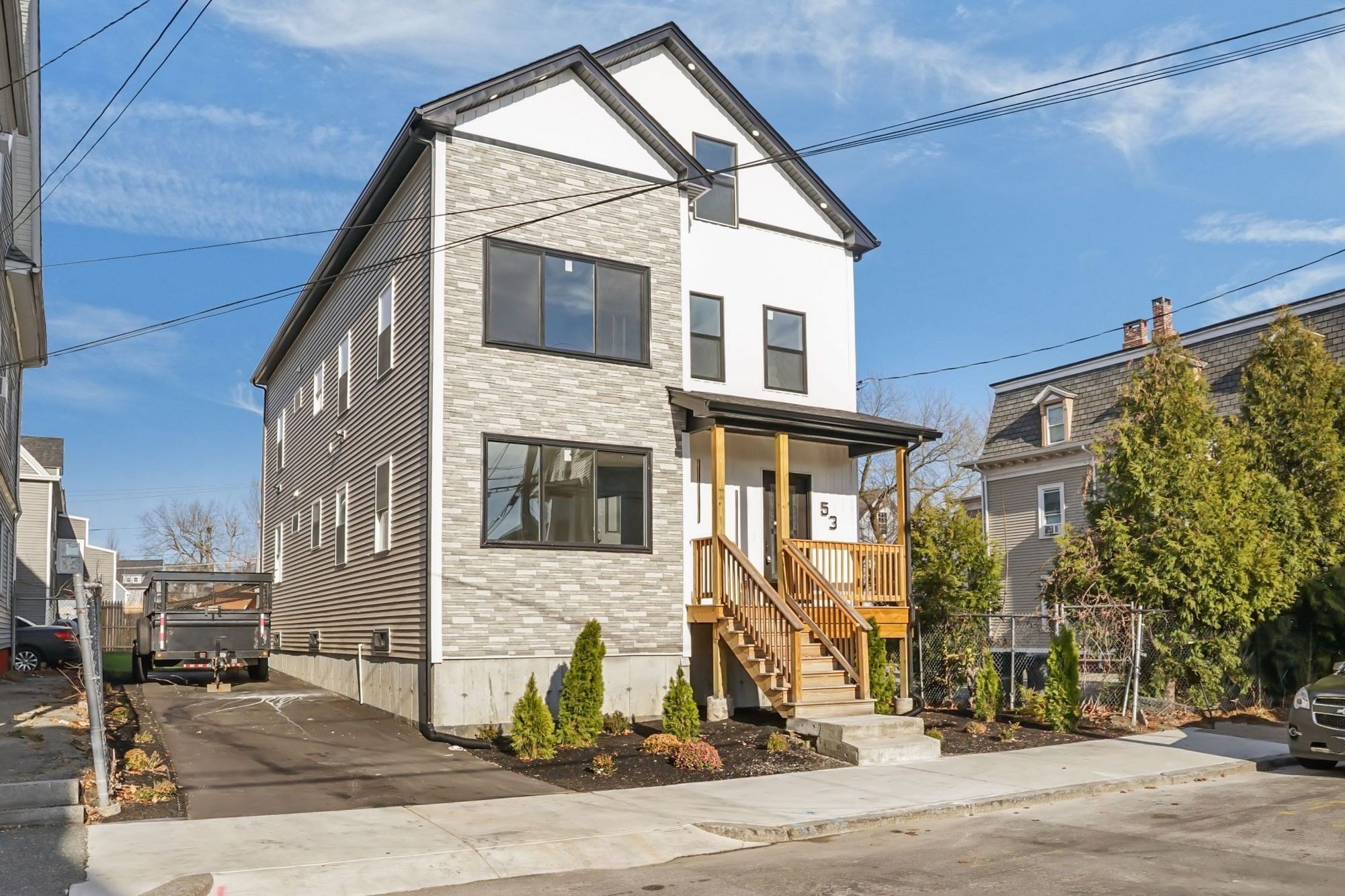 53 Comstock Av, Providence, RI 02907 - Image 2