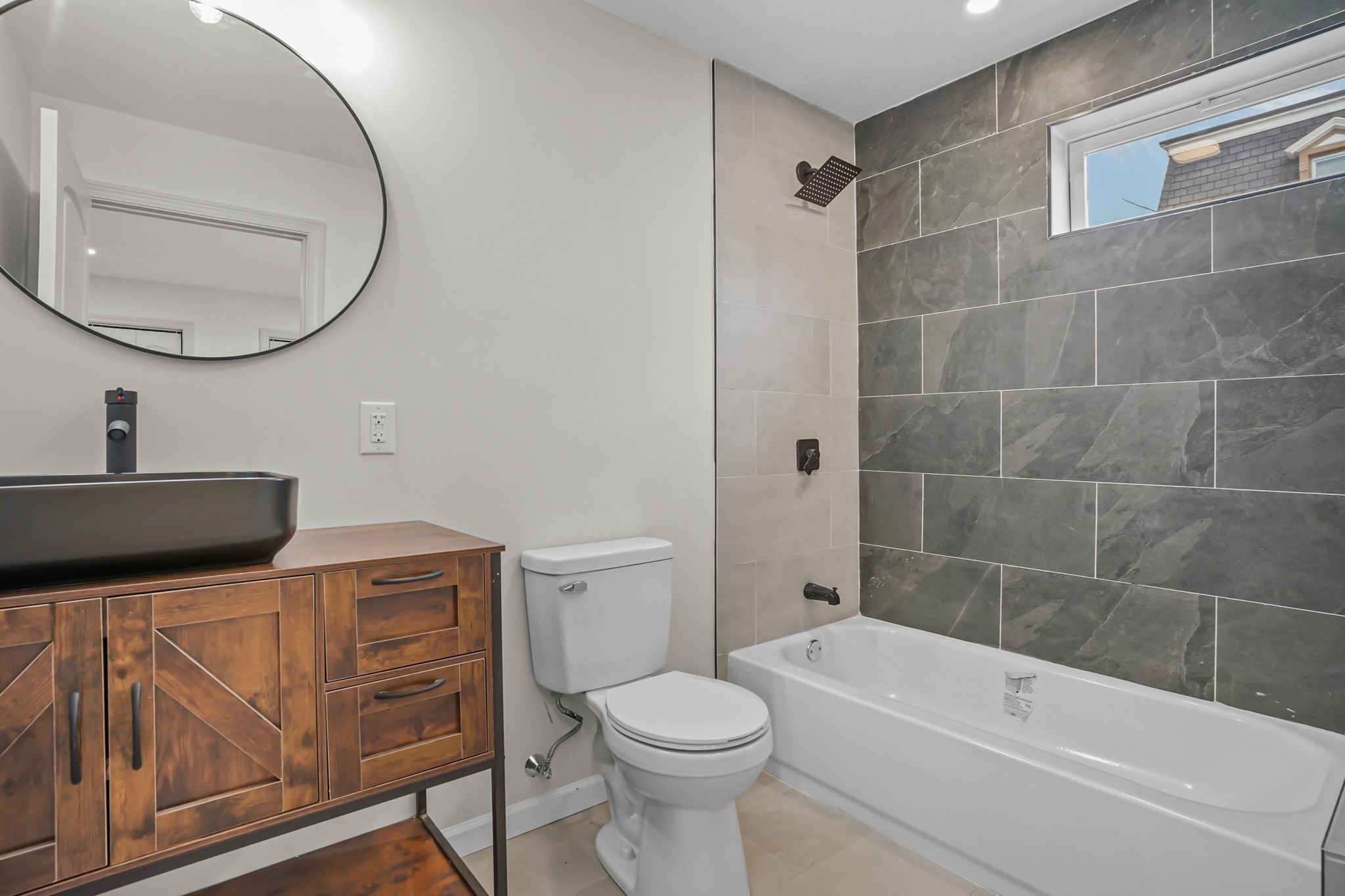 53 Comstock Av, Providence, RI 02907 - Image 14