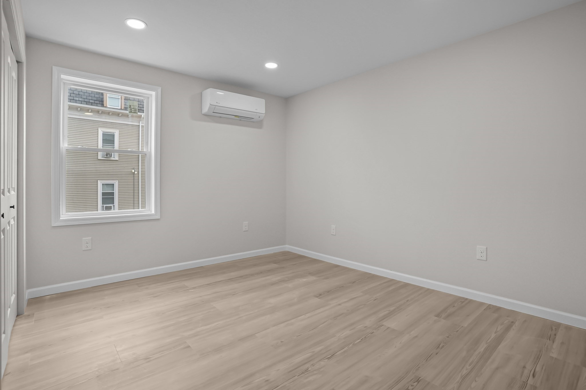 53 Comstock Av, Providence, RI 02907 - Image 17