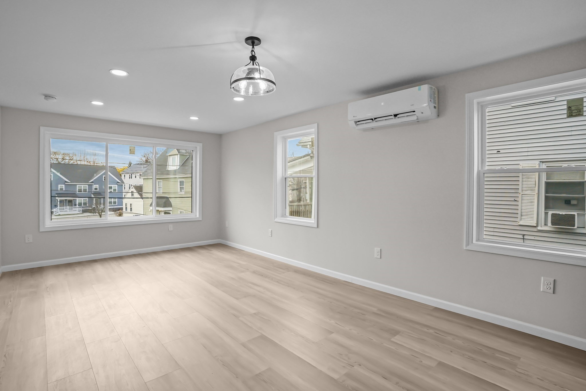 53 Comstock Av, Providence, RI 02907 - Image 22
