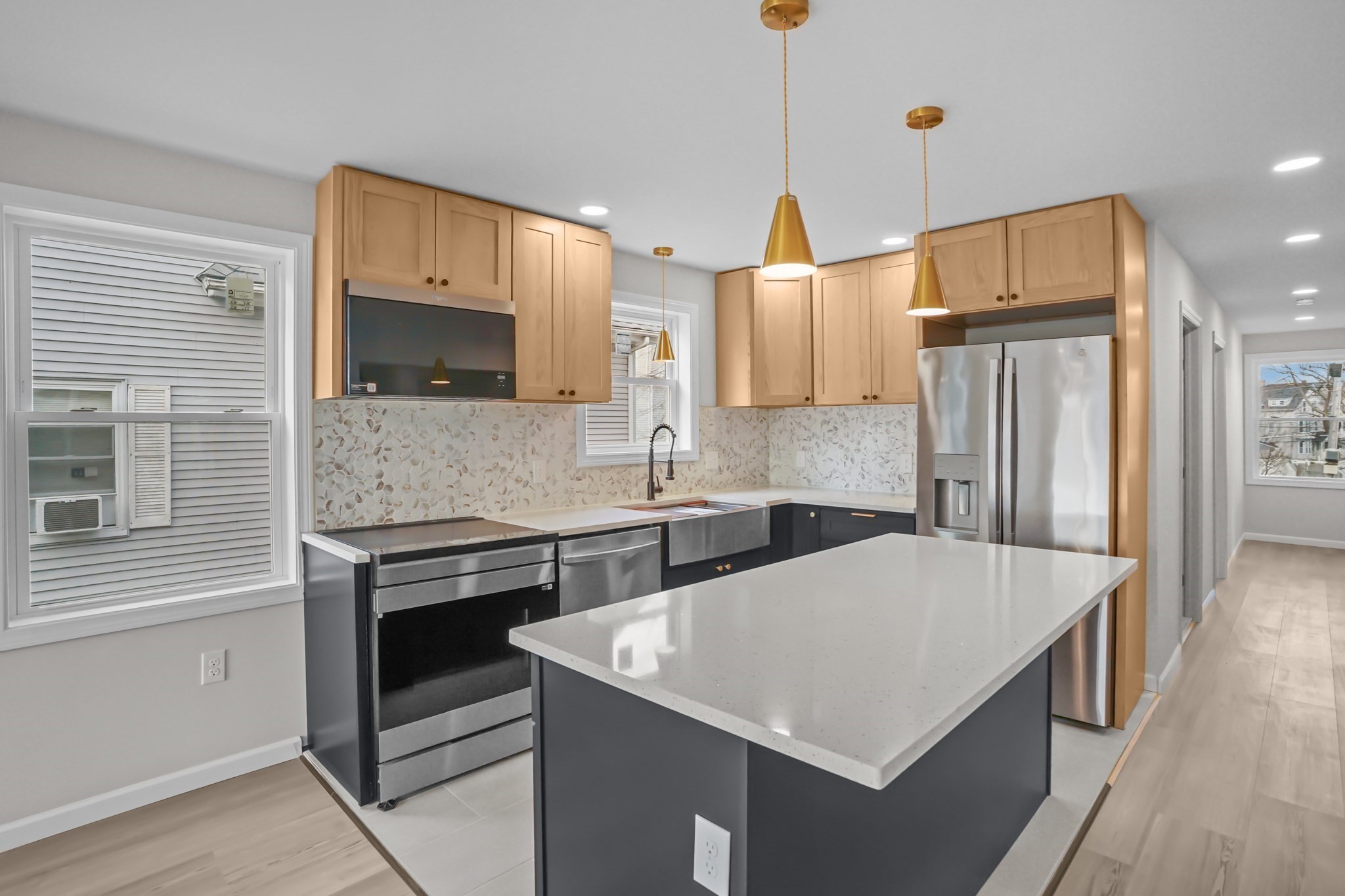 53 Comstock Av, Providence, RI 02907 - Image 23