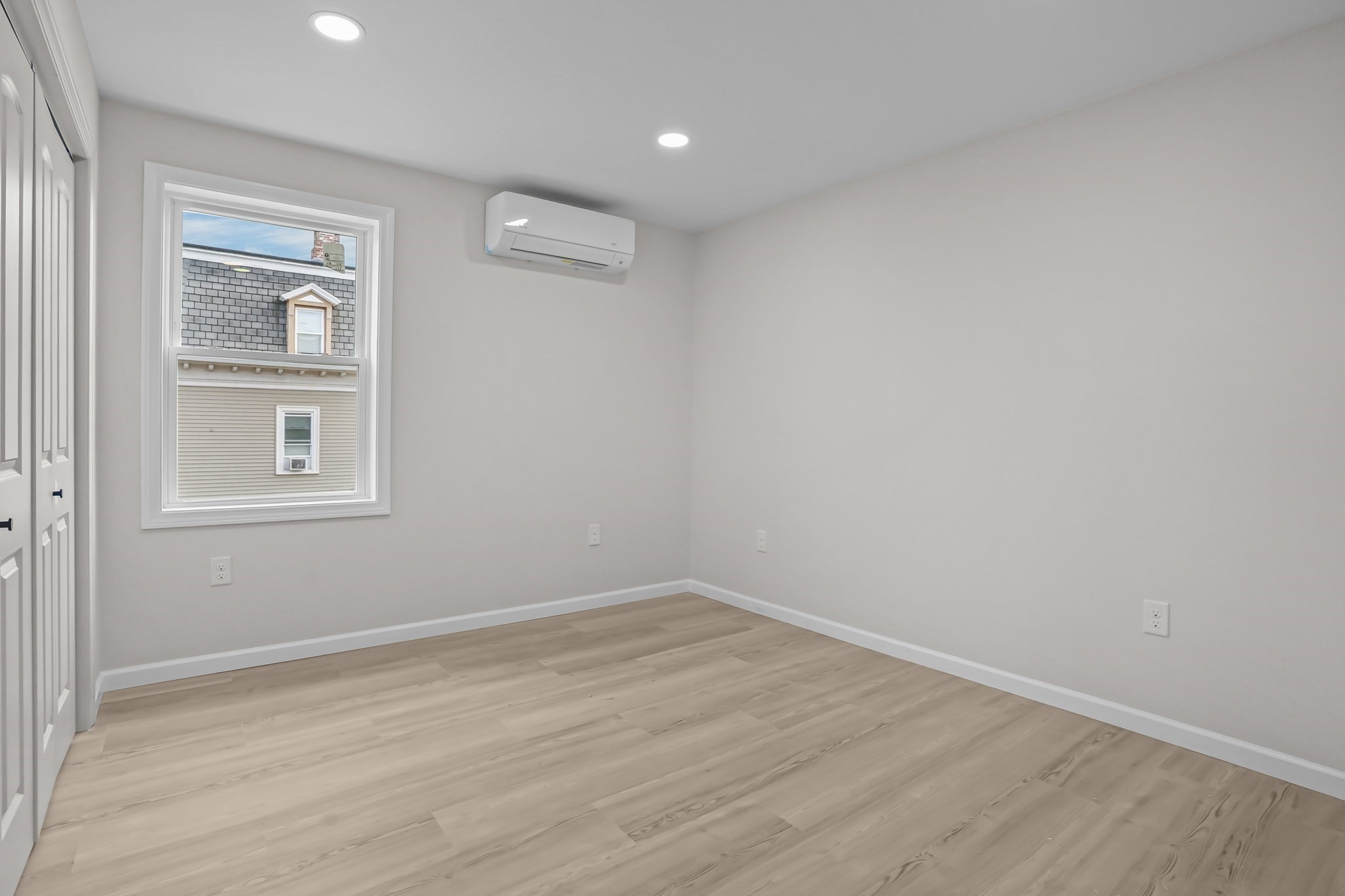 53 Comstock Av, Providence, RI 02907 - Image 27