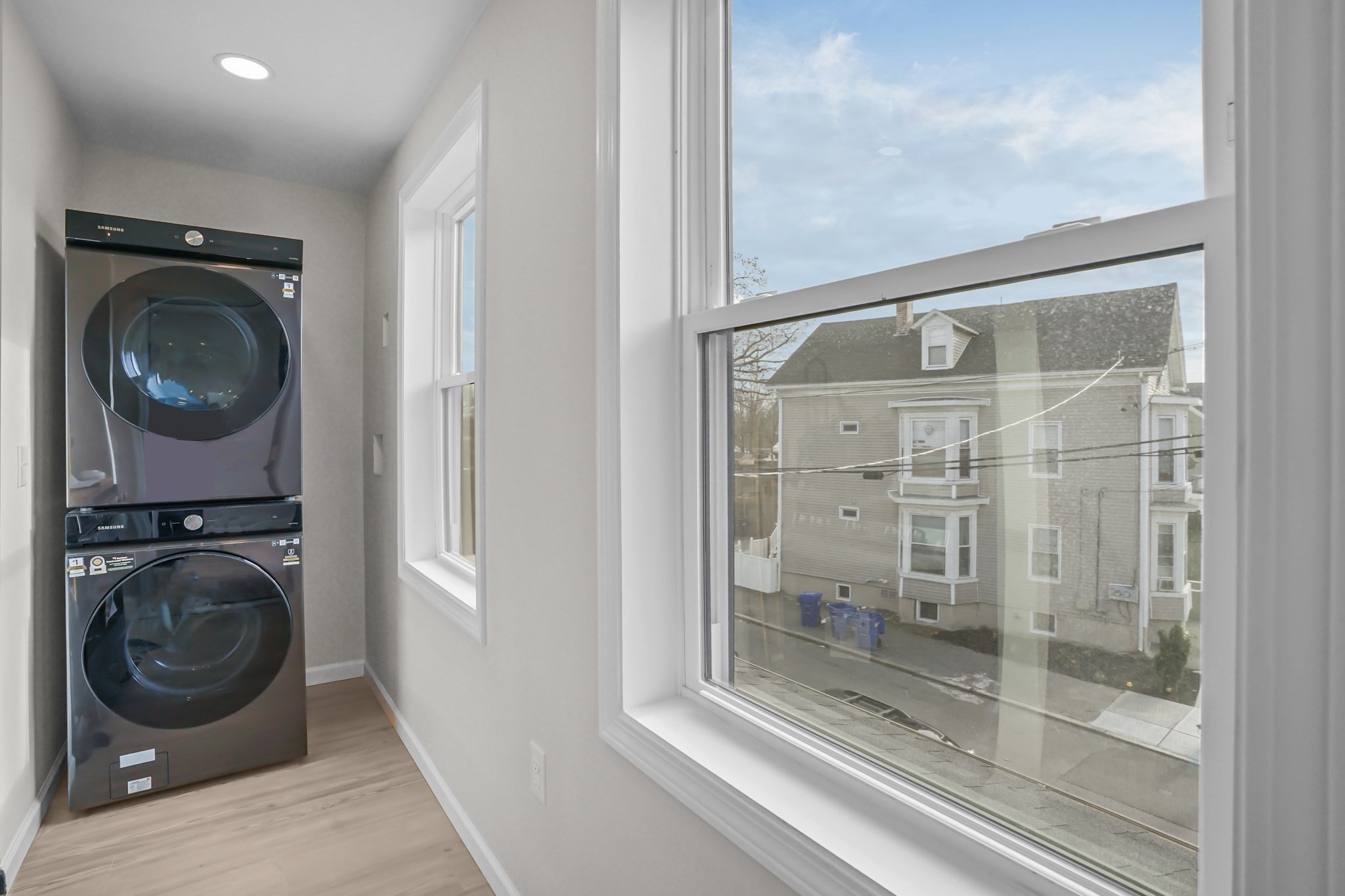 53 Comstock Av, Providence, RI 02907 - Image 40