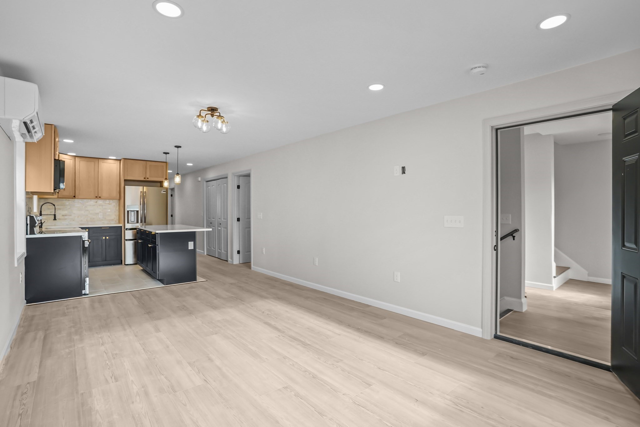 53 Comstock Av, Providence, RI 02907 - Image 5