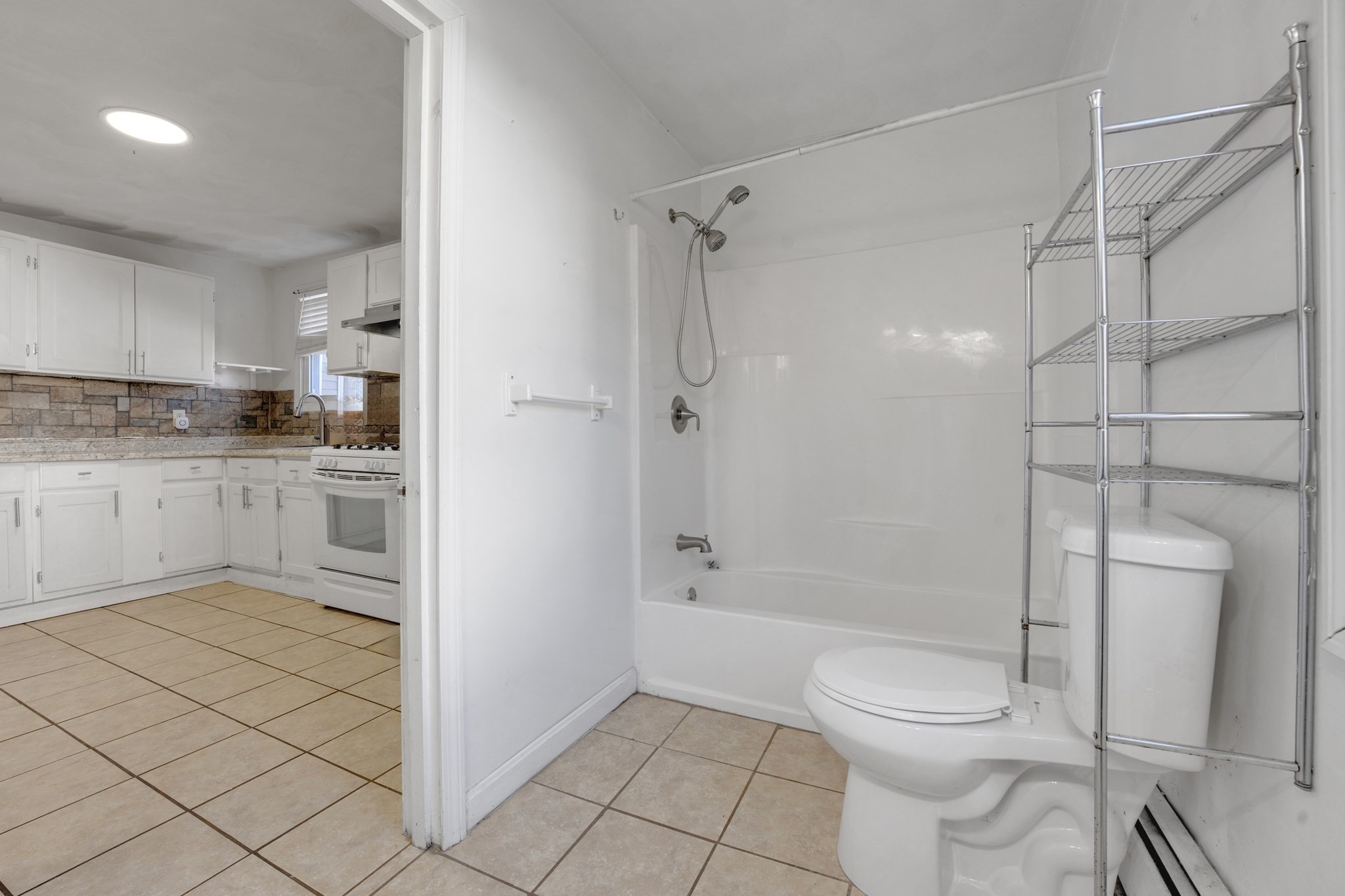 588 Manton, Providence, RI 02909 - Image 33