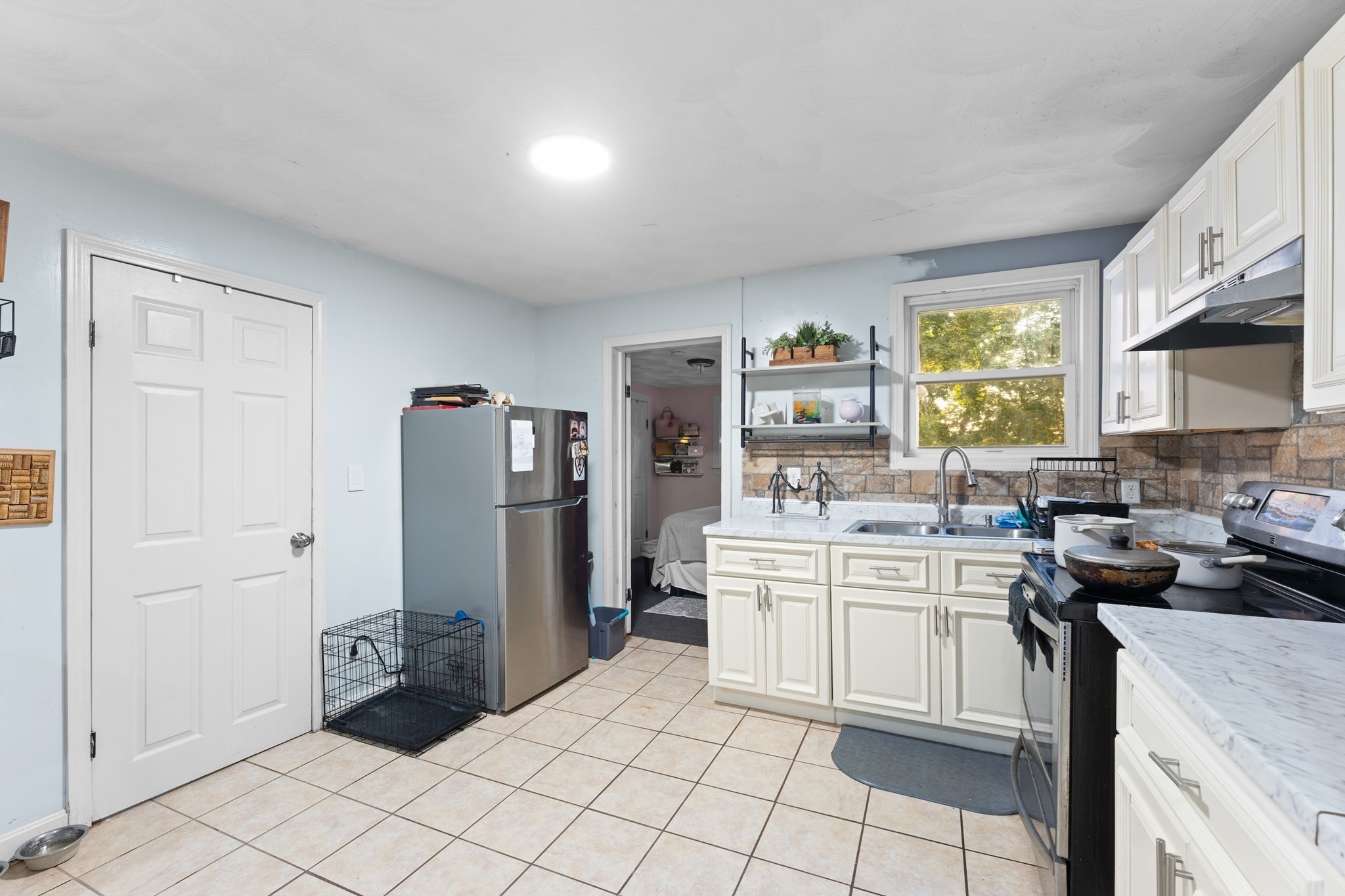 588 Manton, Providence, RI 02909 - Image 9