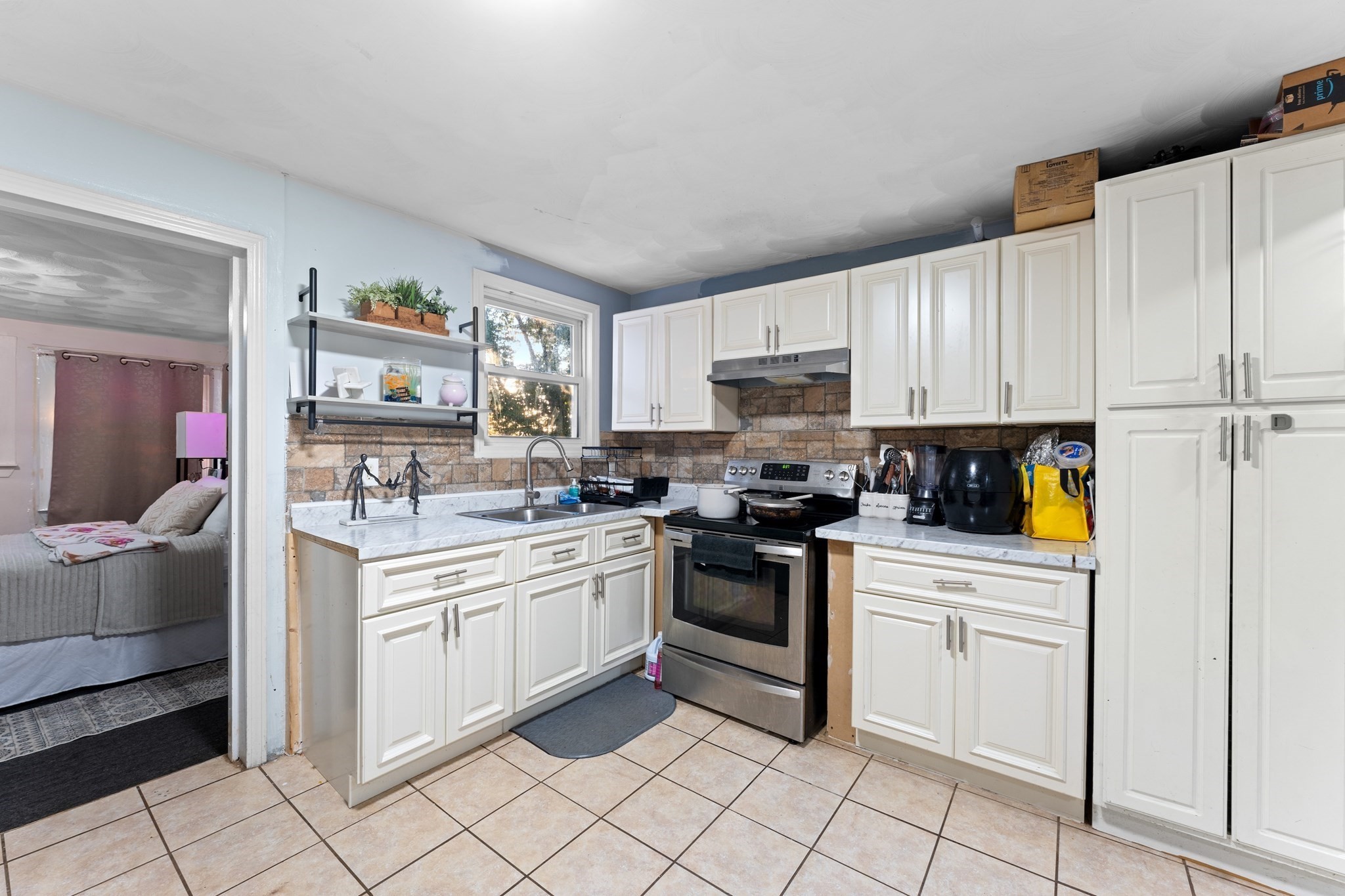 588 Manton, Providence, RI 02909 - Image 10