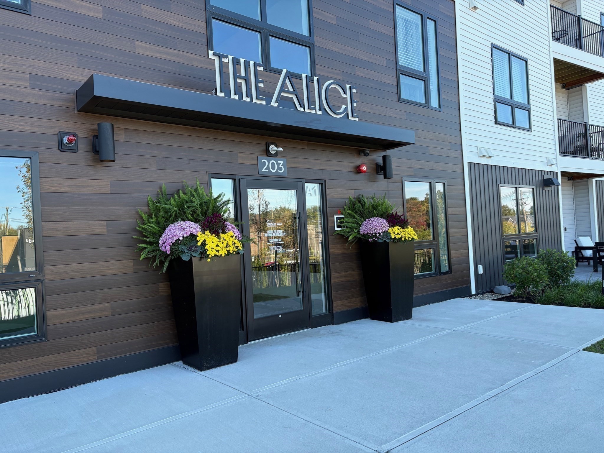 203 Lowell Street Unit 304, Wilmington, MA 01887 - Image 2