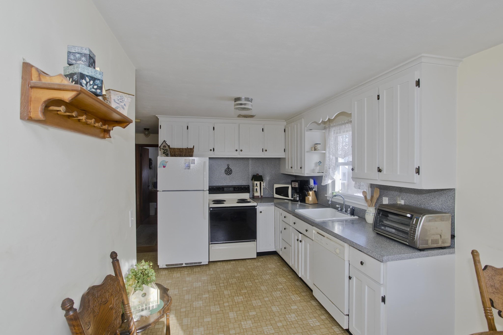 129 Cooper St, Springfield, MA 01108 - Image 6