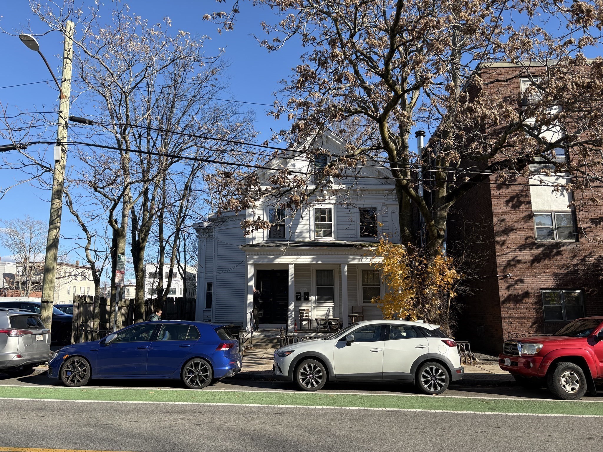 33 Beacon St, Somerville, MA 02143