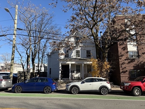 33 Beacon St