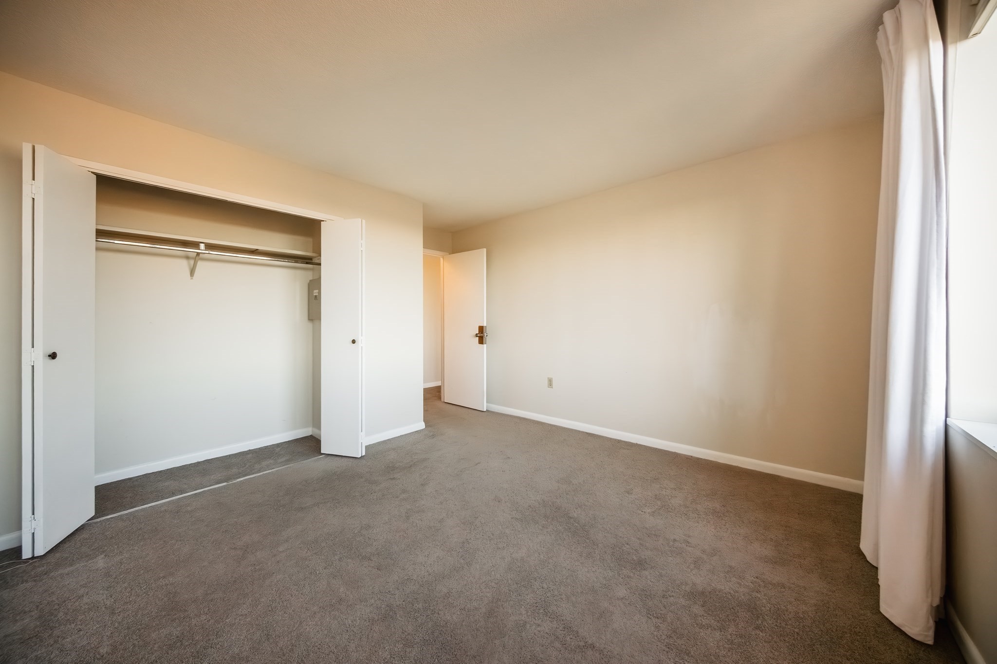 1002 Paradise Rd Unit PHE, Swampscott, MA 01907 - Image 17