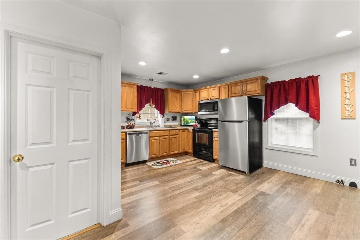 383 Tremont, Taunton, MA 02780 - Image 6