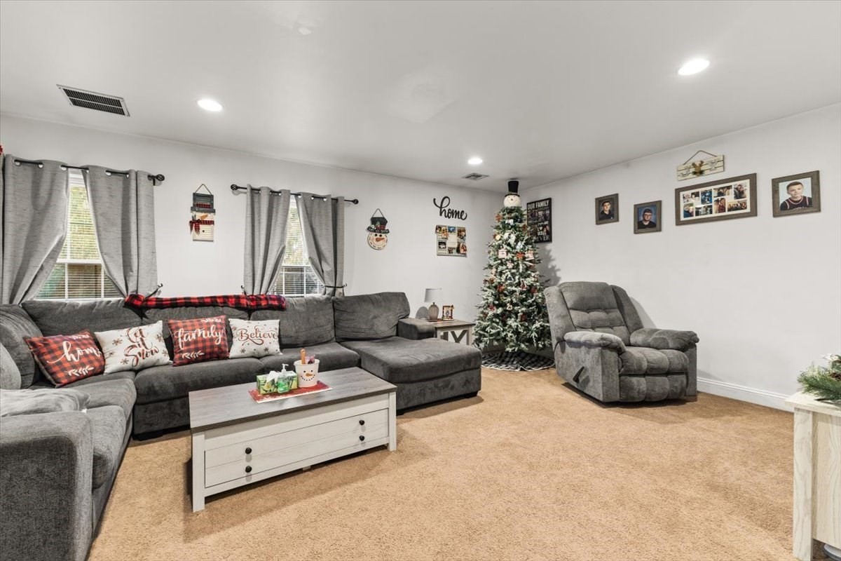 383 Tremont, Taunton, MA 02780 - Image 9