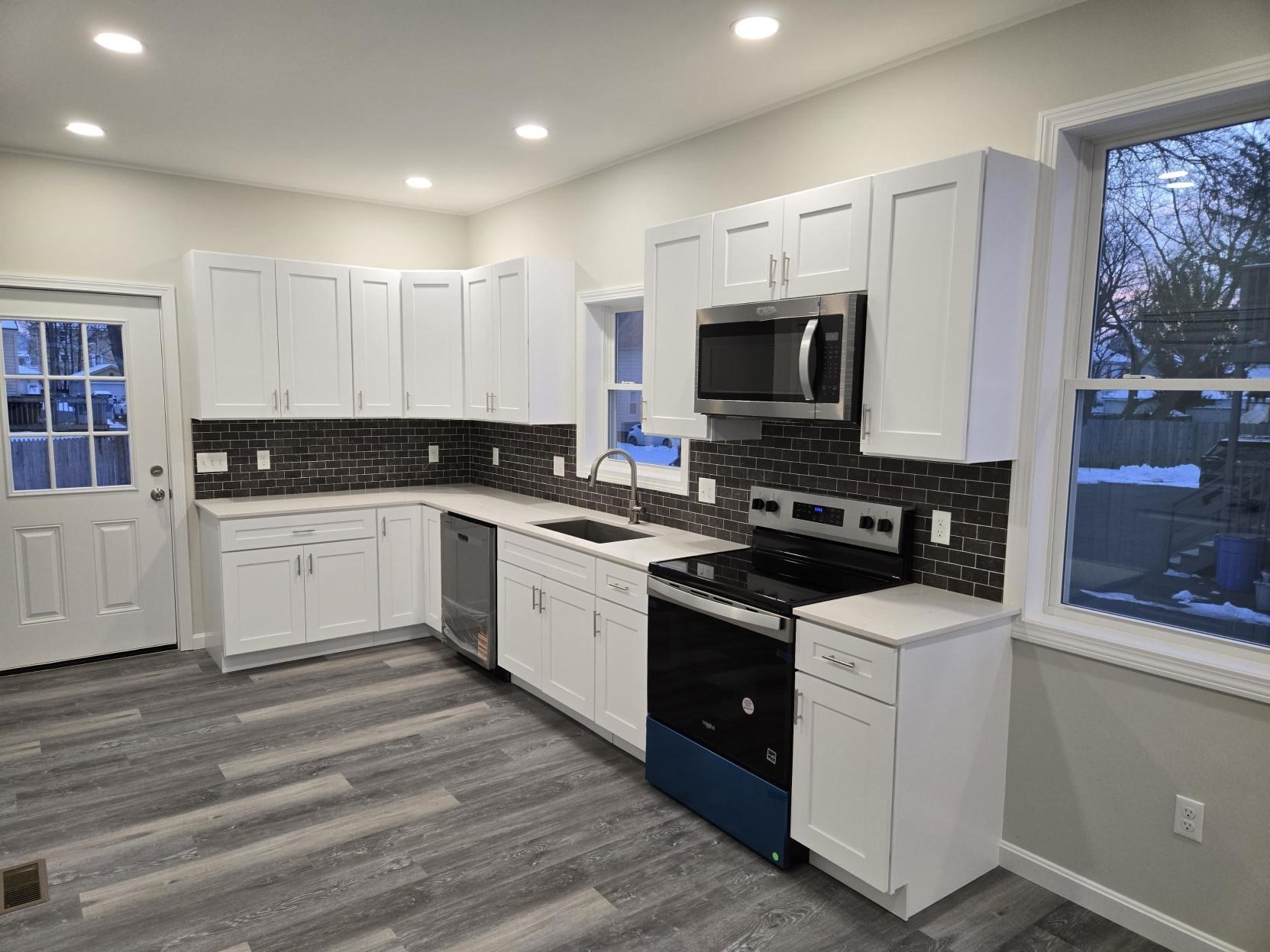 184 Howard Street, Ludlow, MA 01056 - Image 17