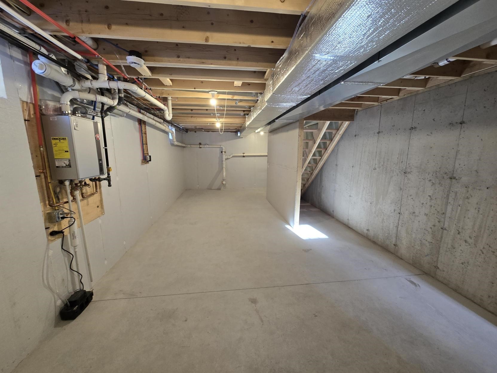 184 Howard Street, Ludlow, MA 01056 - Image 27