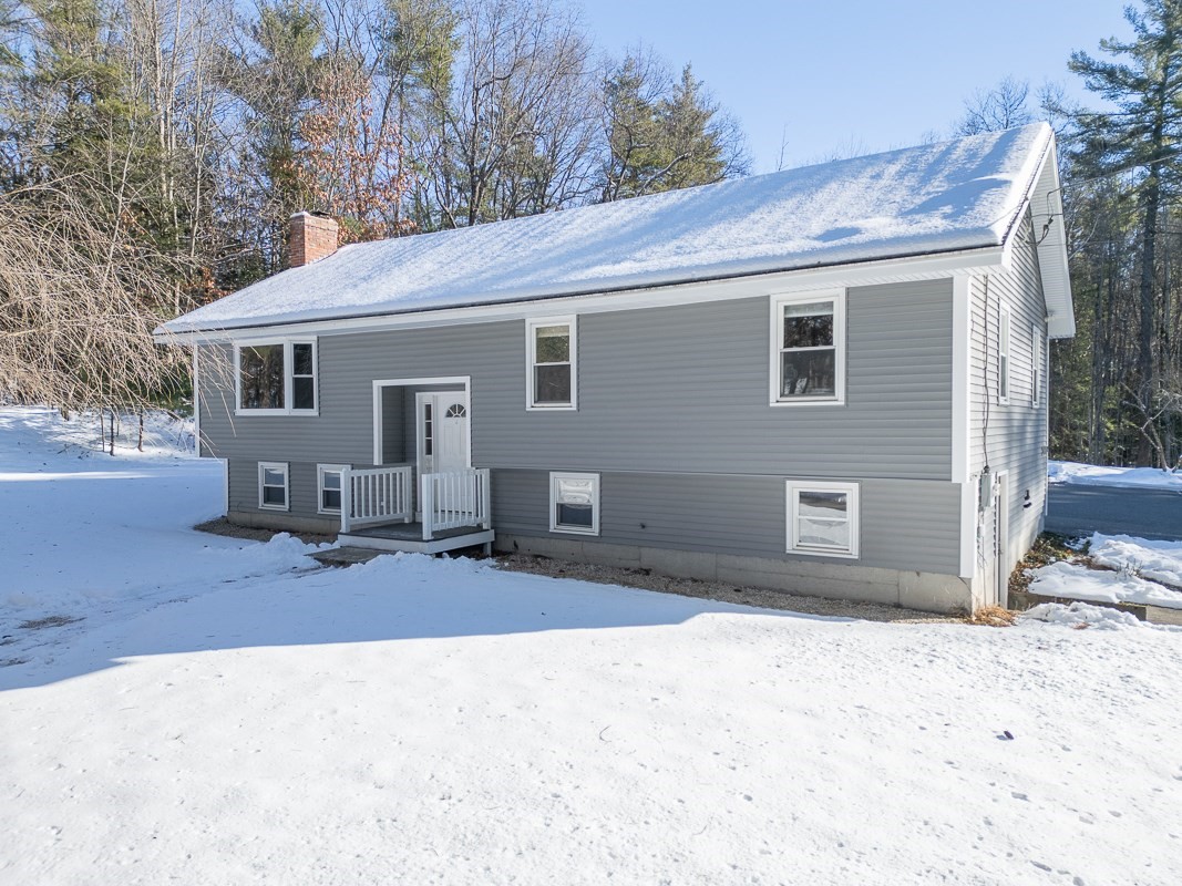 154 Townsend St, Pepperell, MA 01463