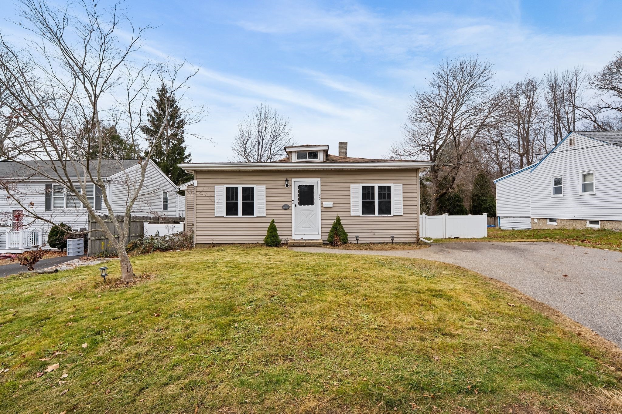 90 Loring Ave, Whitman, MA 02382