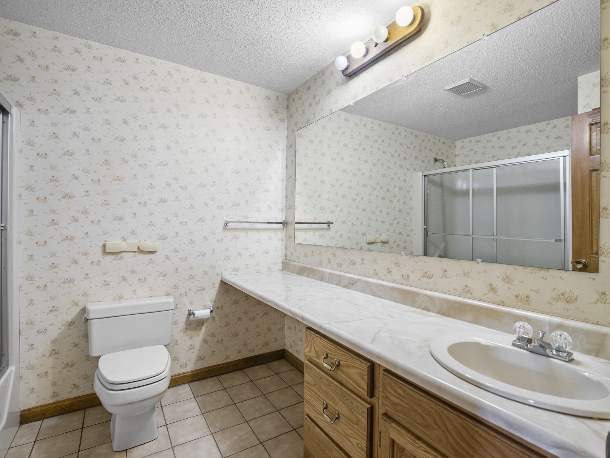 27 Boylston Ln Unit 27, Lowell, MA 01852 - Image 26
