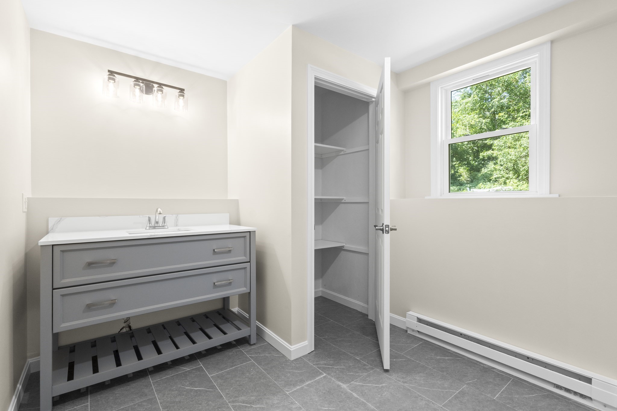 105 Birchwood Dr, Swansea, MA 02777 - Image 18