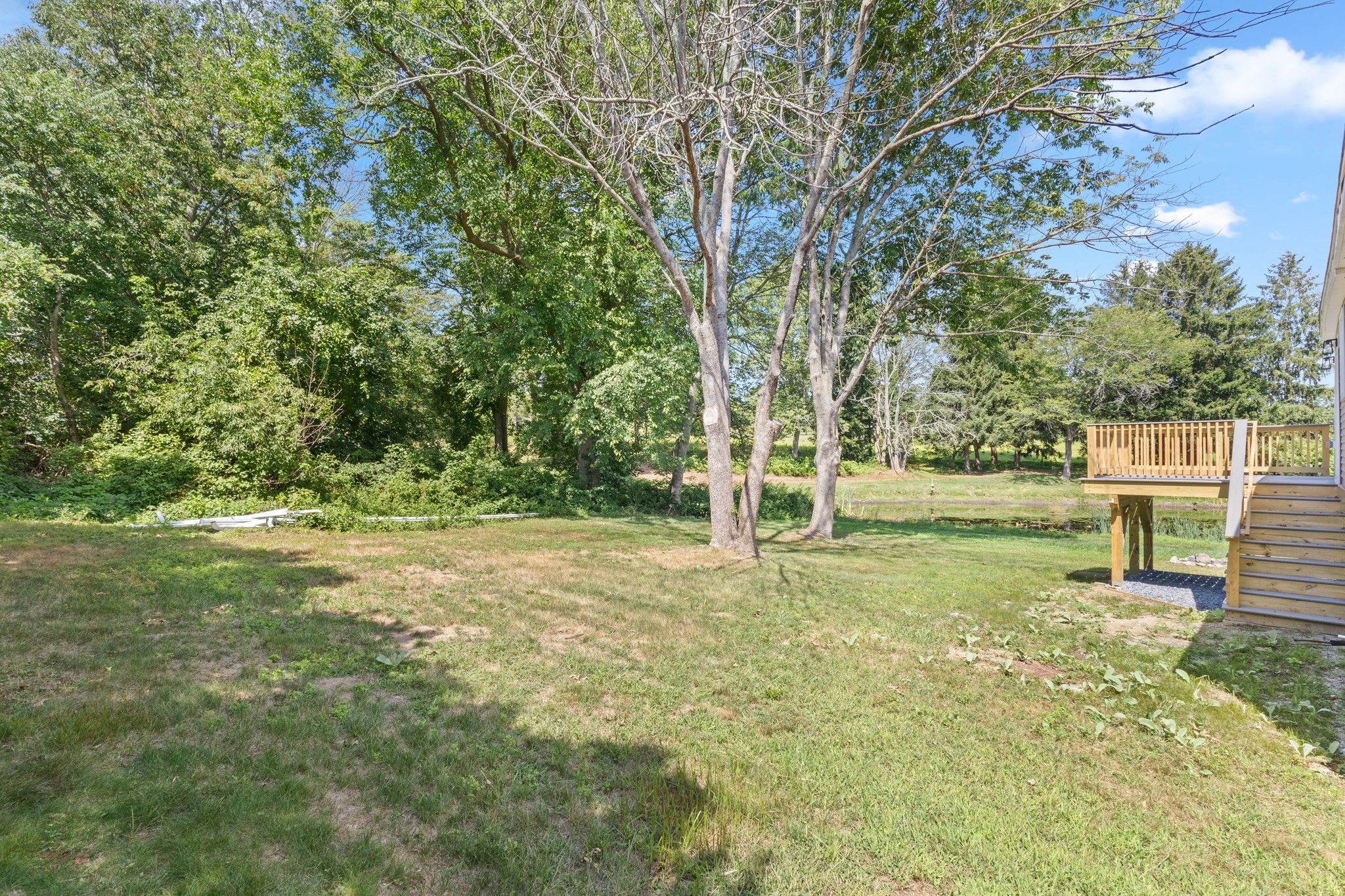 105 Birchwood Dr, Swansea, MA 02777 - Image 23