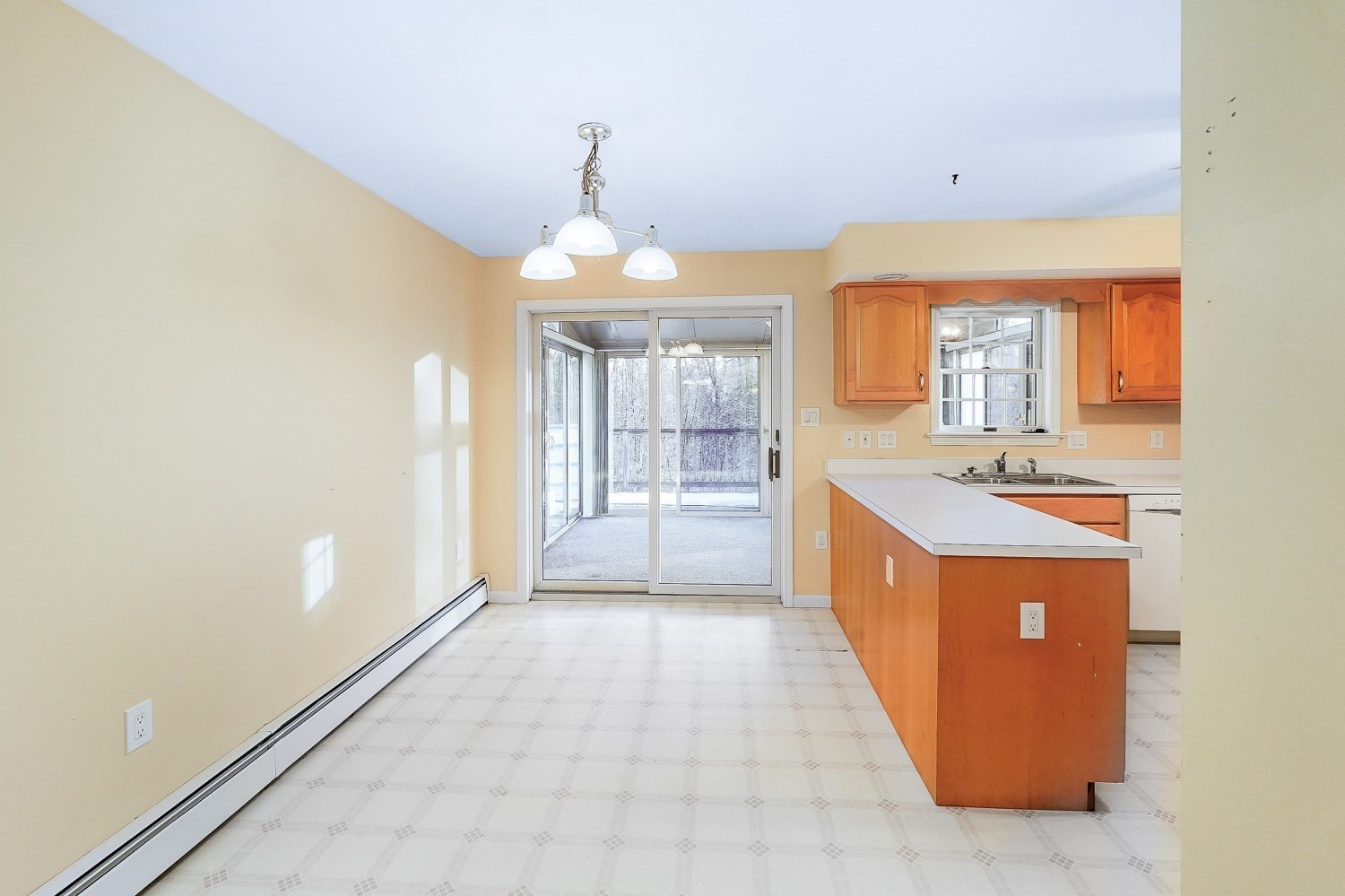 306 Rumonoski Dr, Northbridge, MA 01534 - Image 7